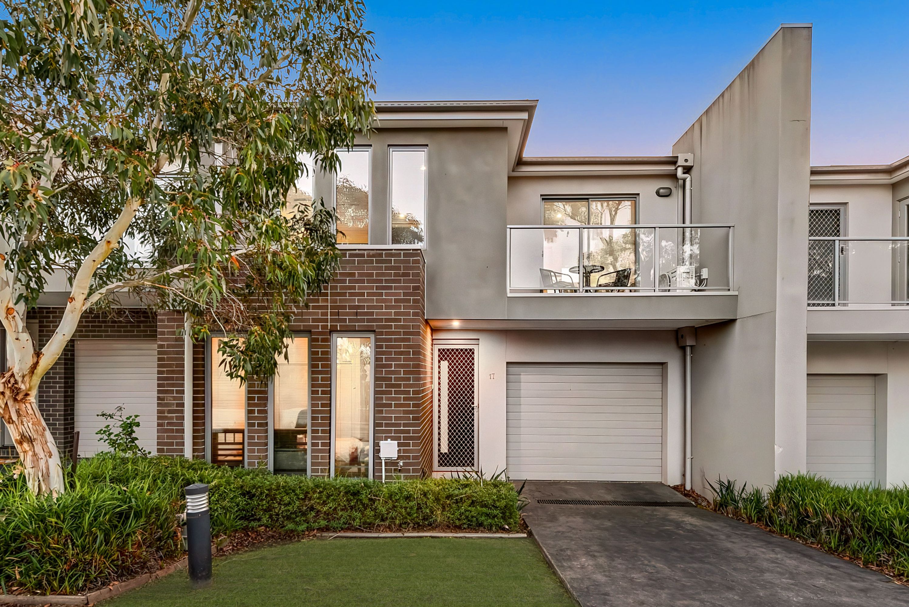 17 Tully Crescent, Narre Warren, Narre Warren - Image 1