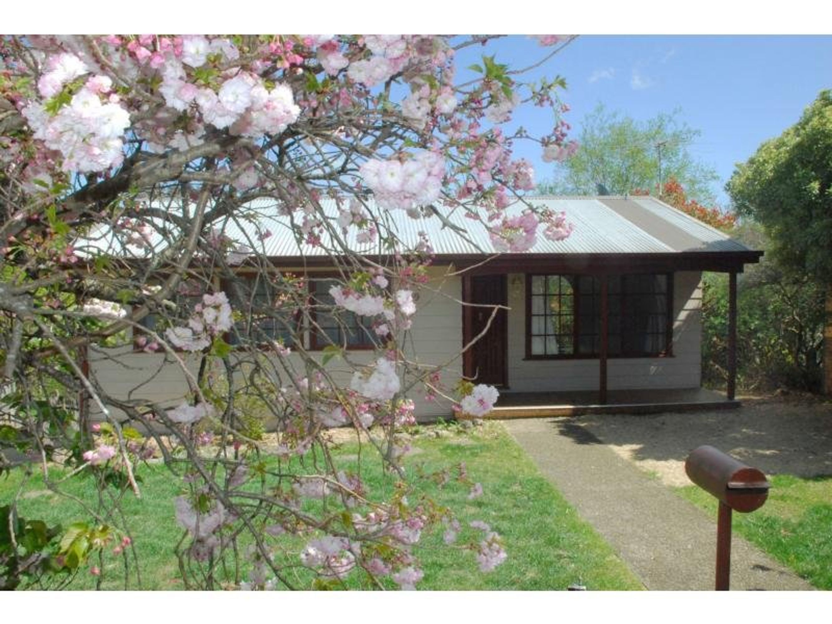 69 Narrow Neck Road, Katoomba - Thumbnail 2