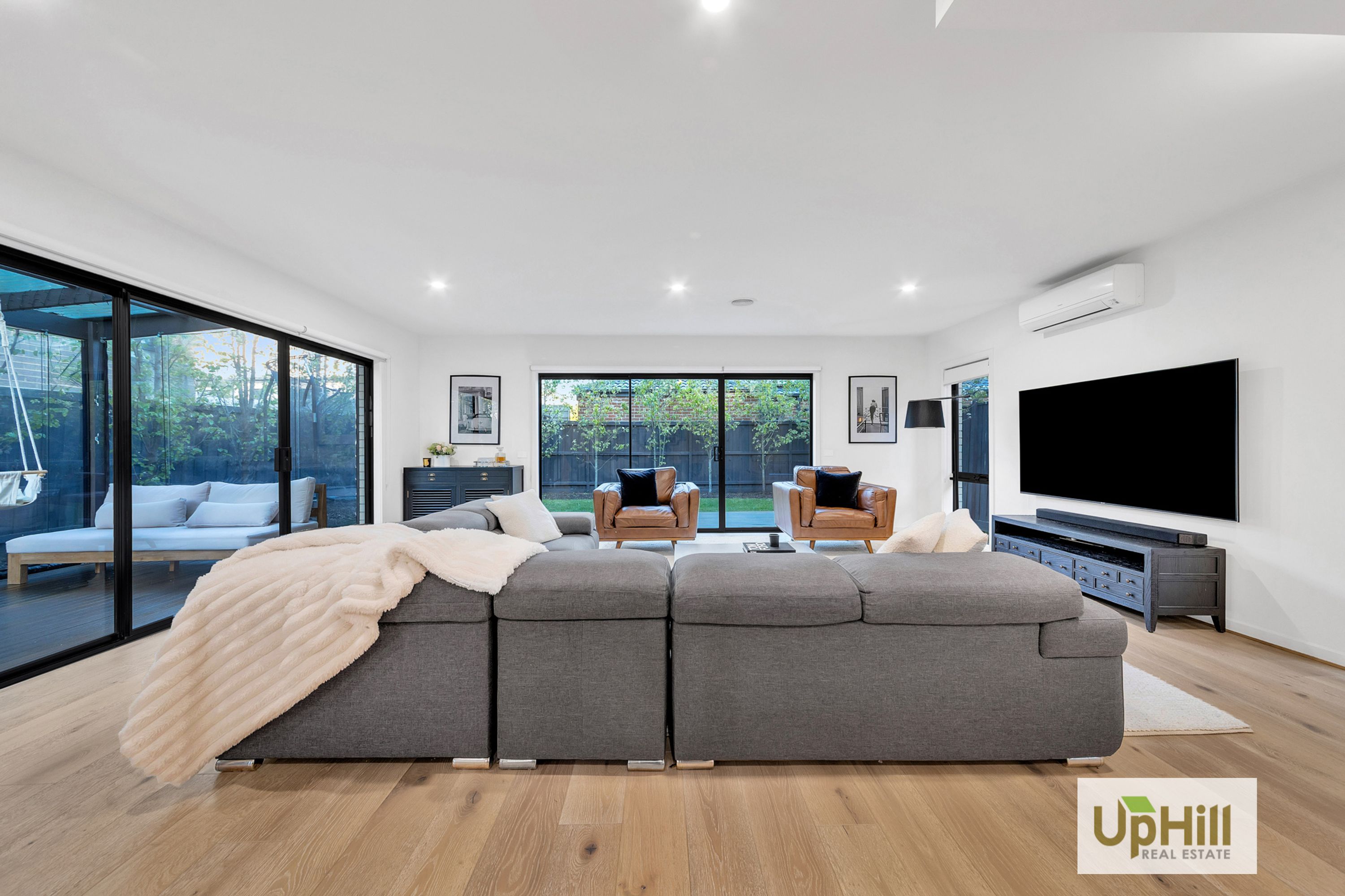 8 Merlot Way, Clyde North - Thumbnail 5