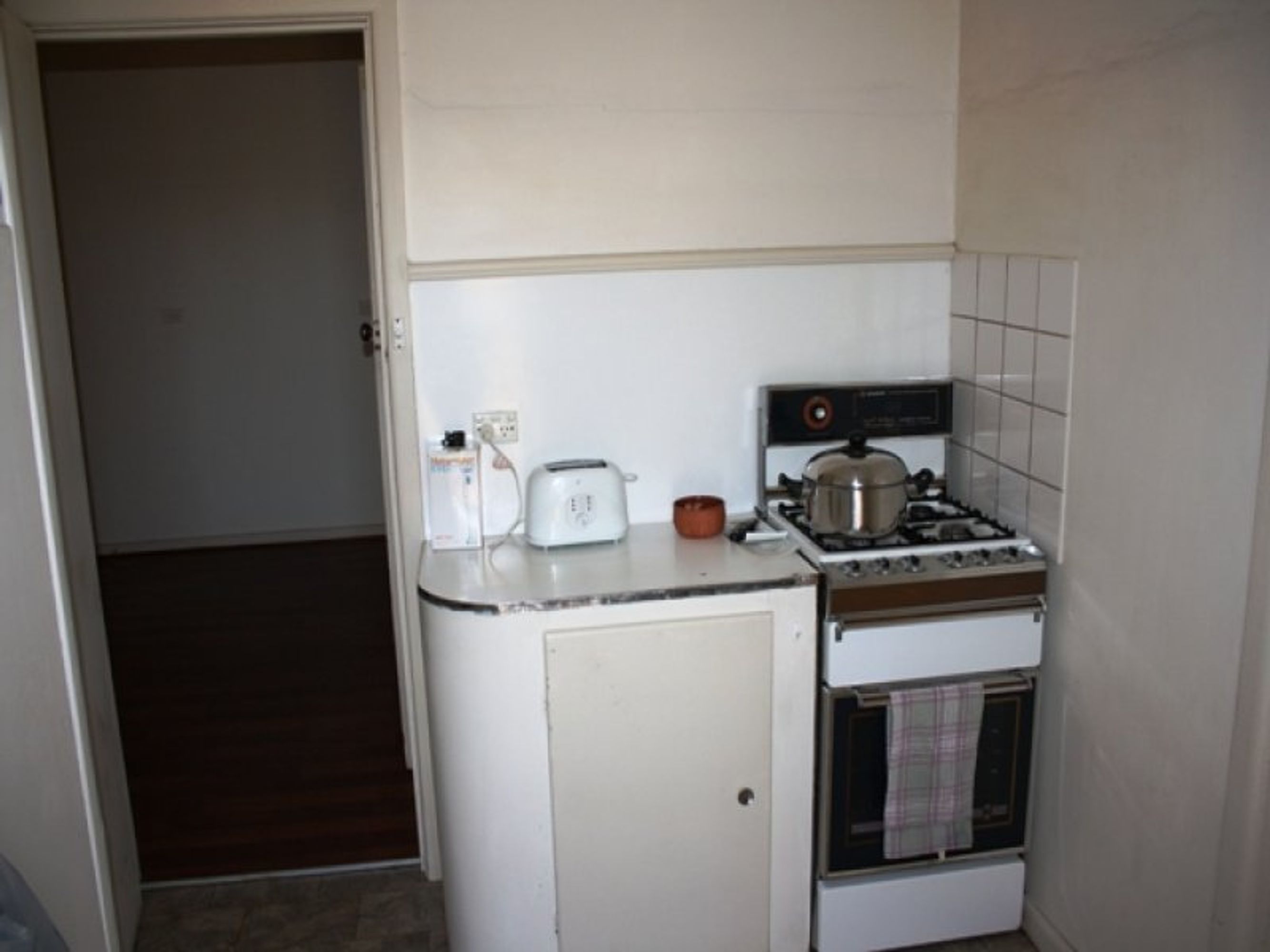 24 Edward Street, Horsham VIC 3400, Horsham - Thumbnail 4