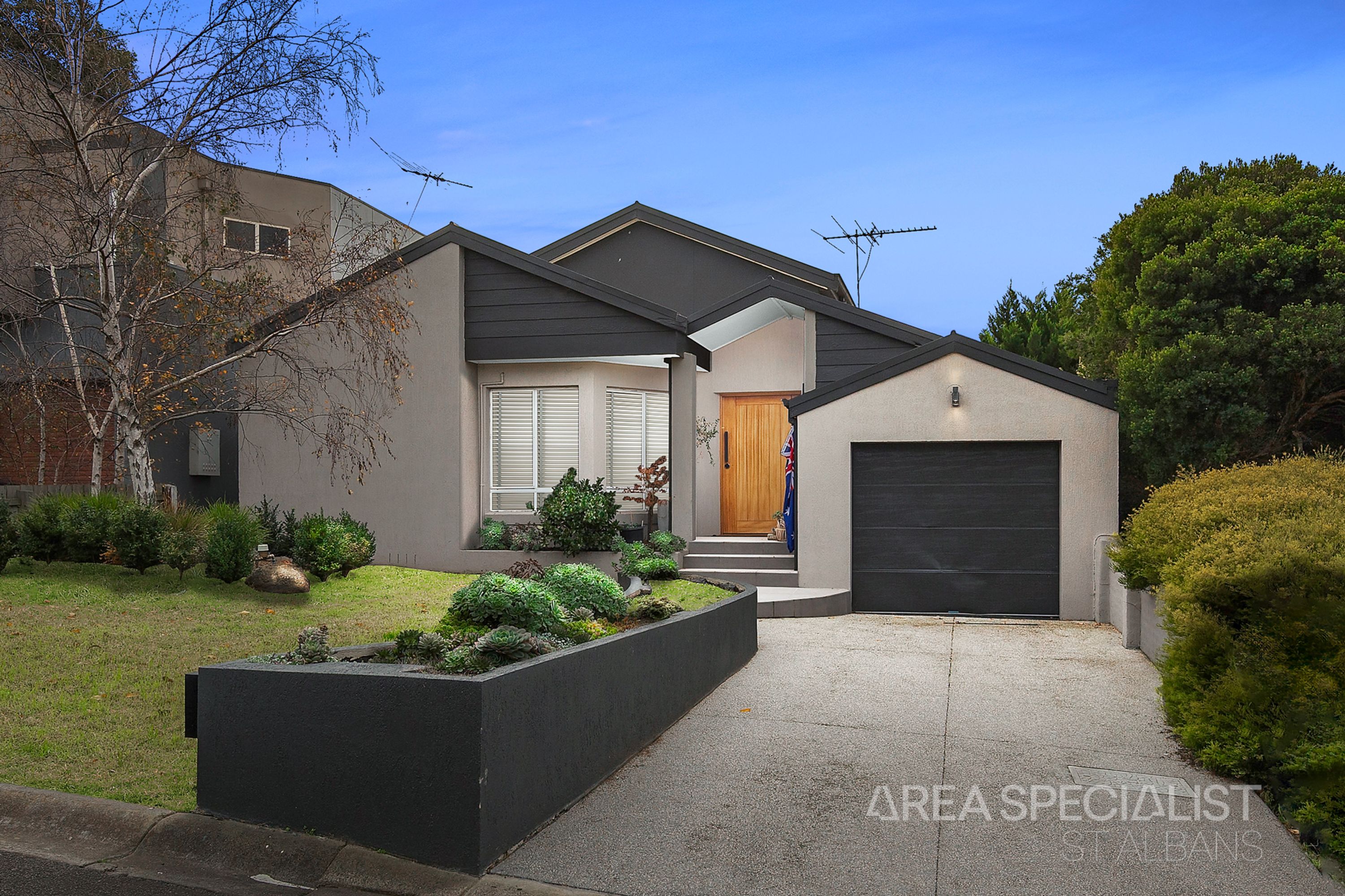 7 Downland Square, Avondale Heights, Avondale Heights - Image 1