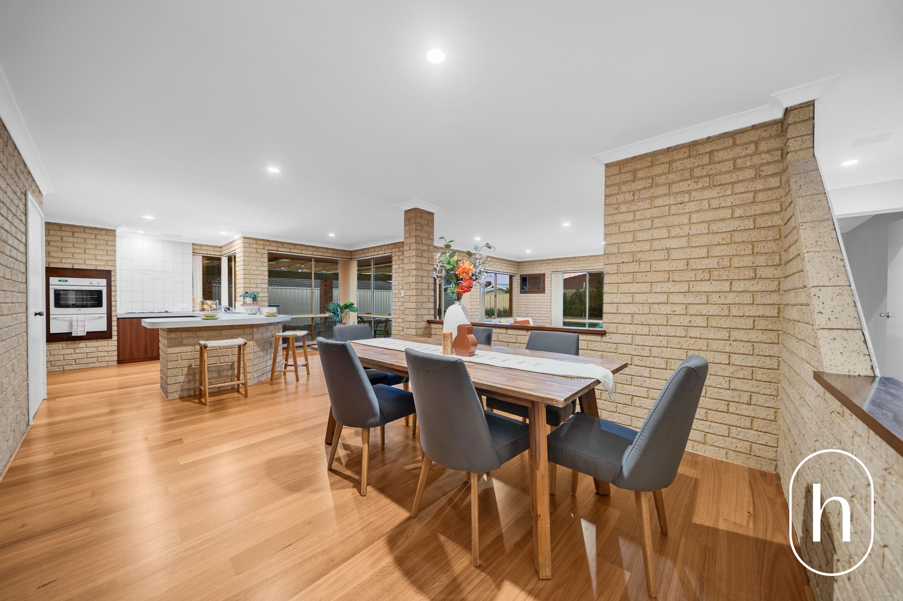 10 BINDOO RISE, Woodvale - Thumbnail 2