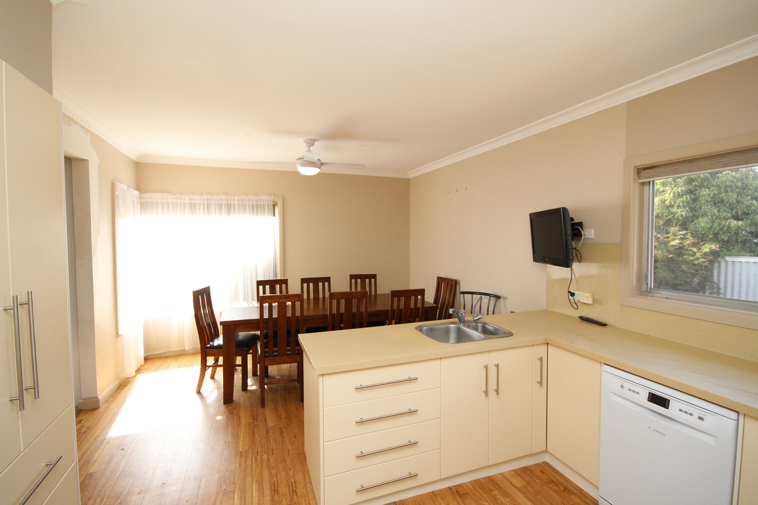 32 Gillespie Street, Horsham VIC 3400, Horsham - Thumbnail 3