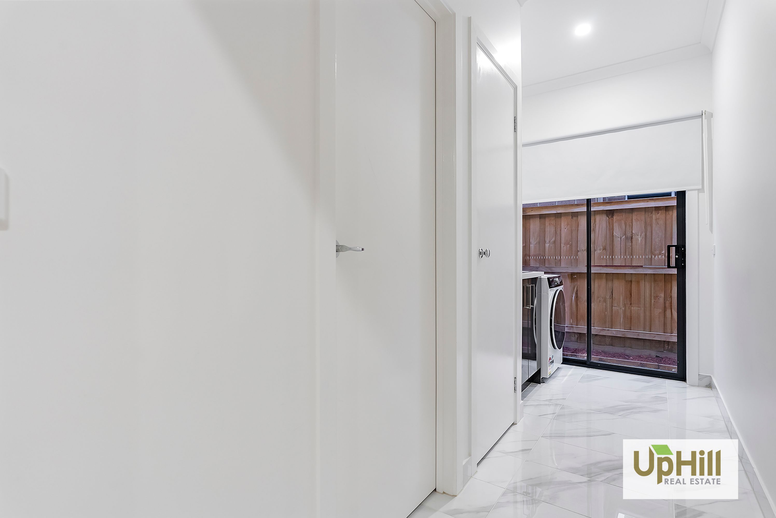 12 Luxembourg Avenue, Clyde North - Thumbnail 5