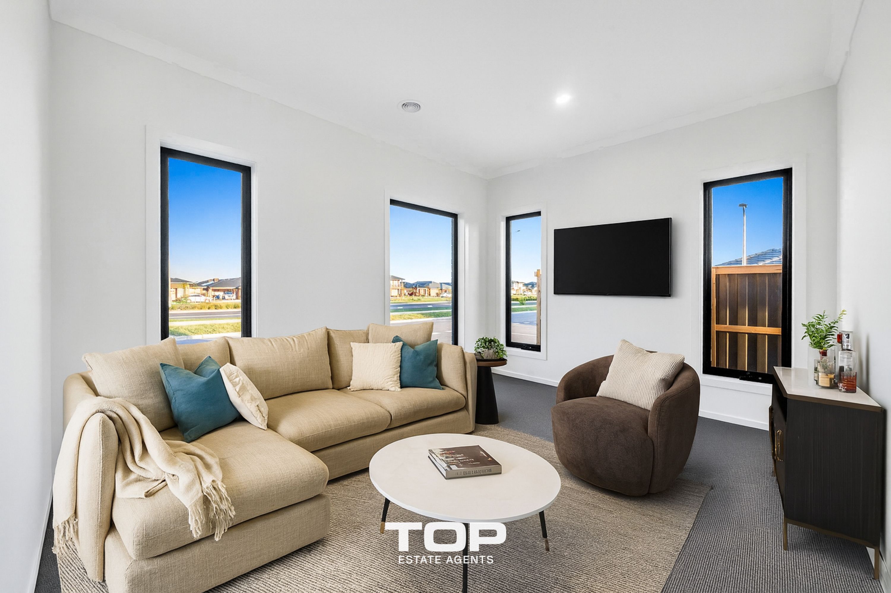 32 Sienna Crescent, Clyde - Thumbnail 4
