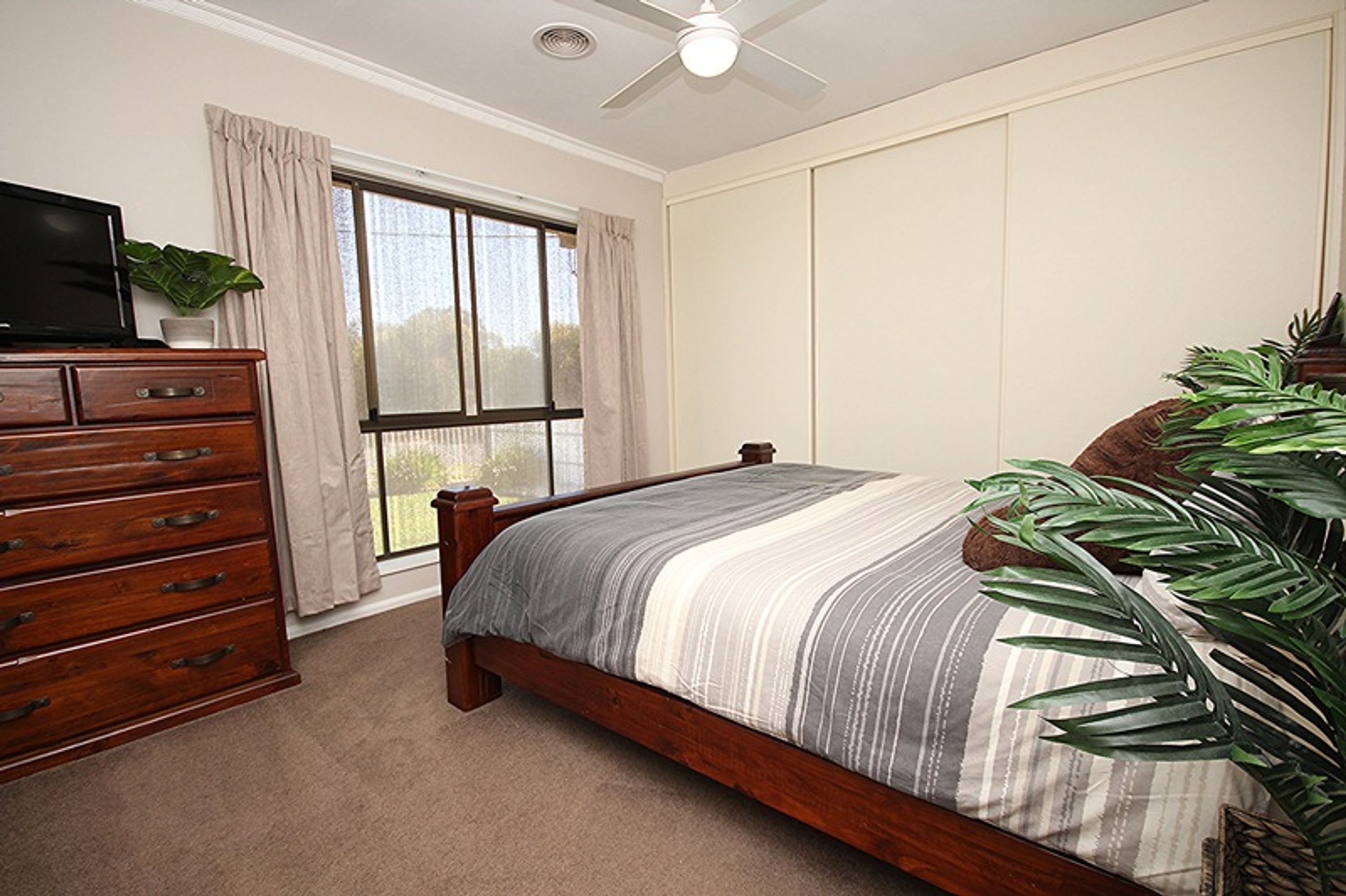 9 Arnold Street, Horsham VIC 3400, Horsham - Thumbnail 7