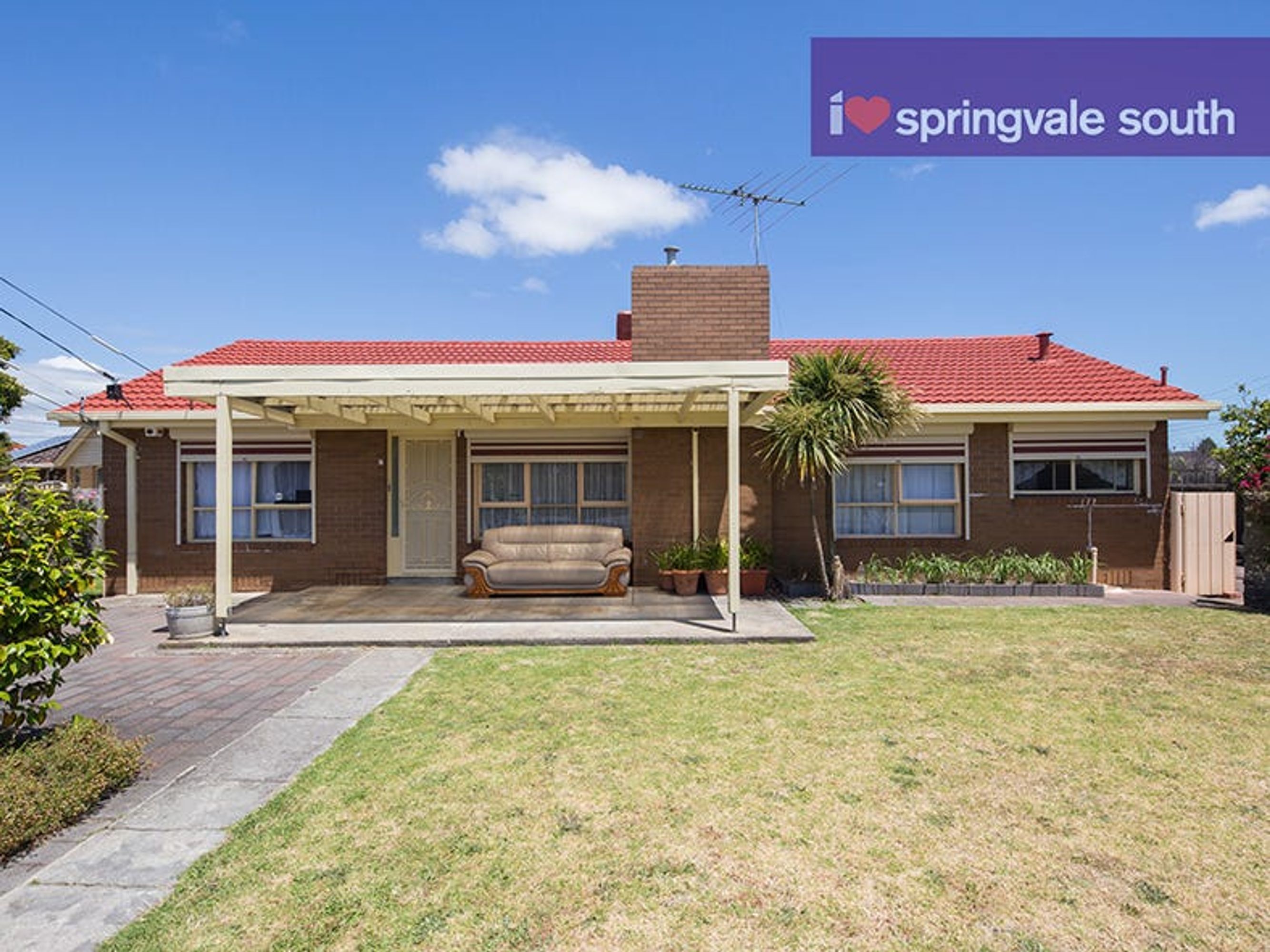 1 Cotswold Crescent