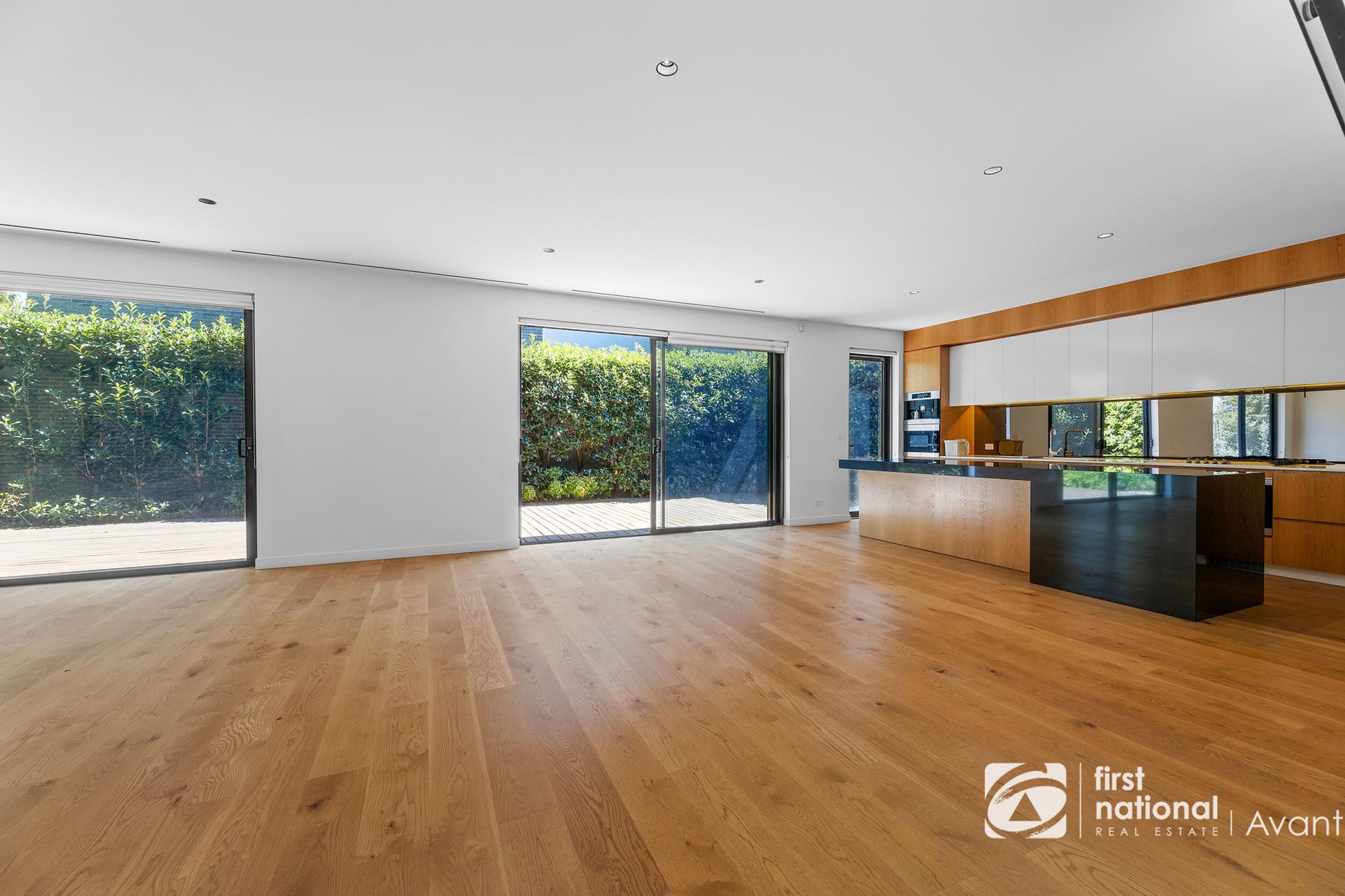 47 Main Drive, Kew - Thumbnail 3