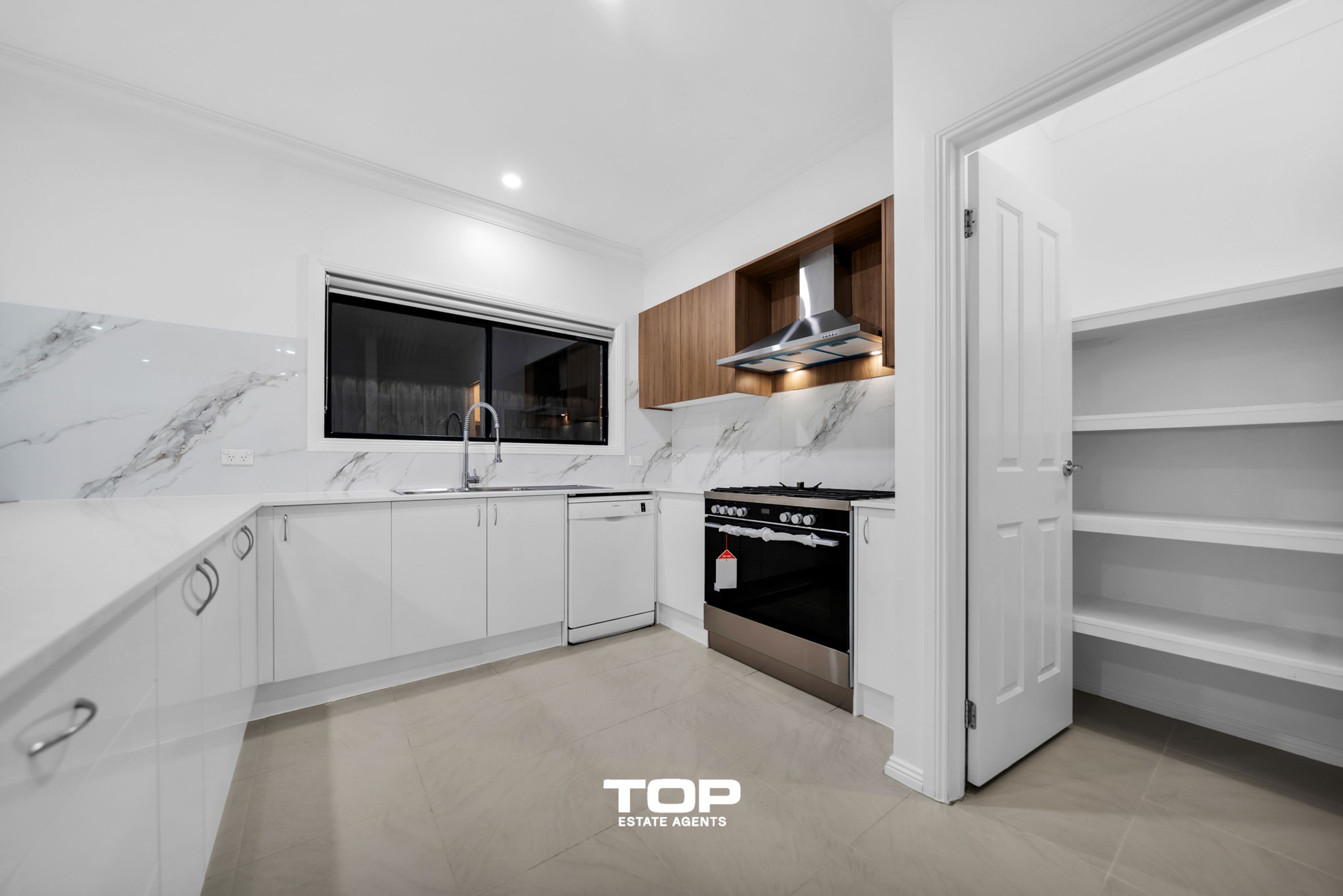 7 Hal Porter Terrace, Lynbrook - Thumbnail 7
