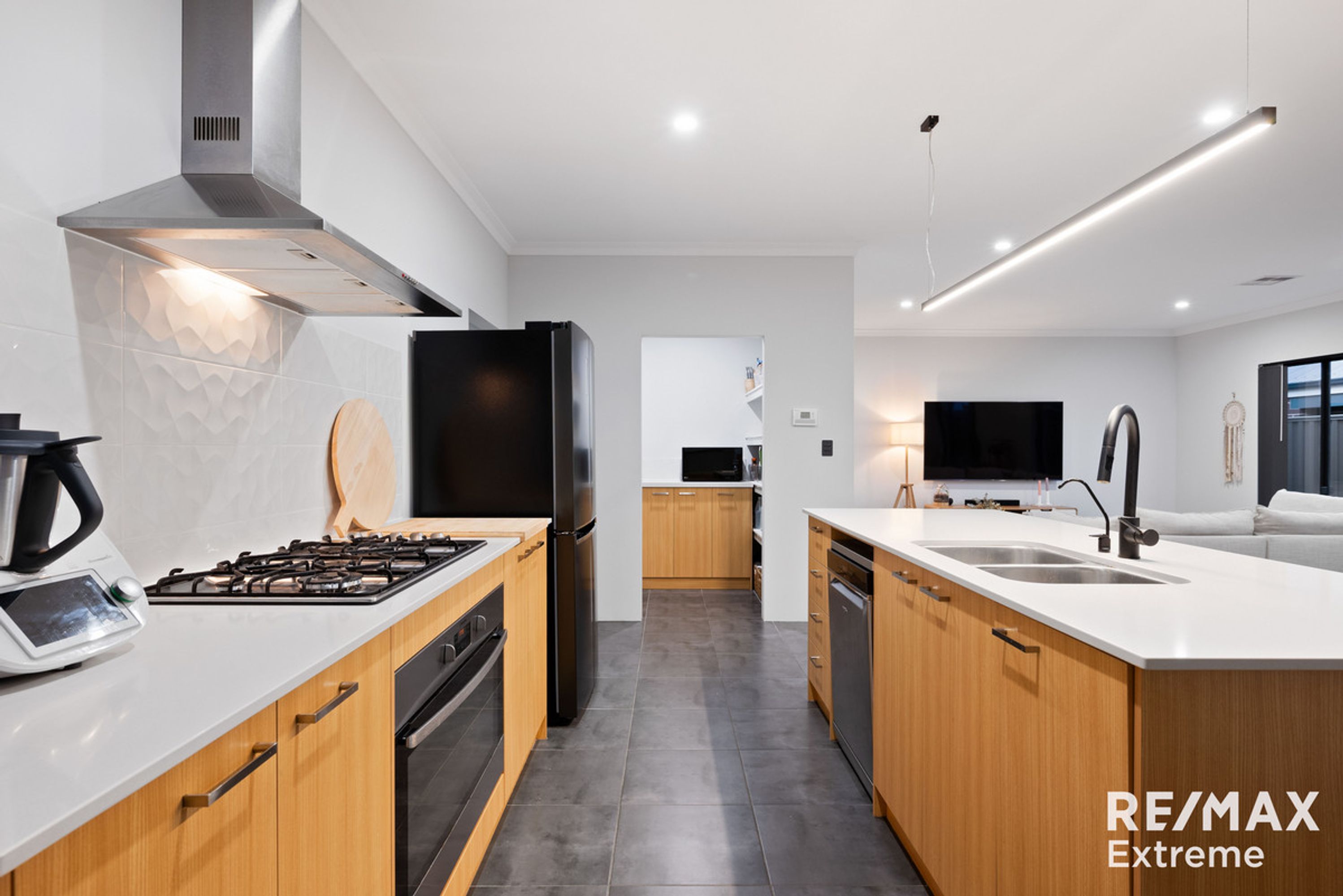 67 Balivanich Loop, Seville Grove - Thumbnail 3