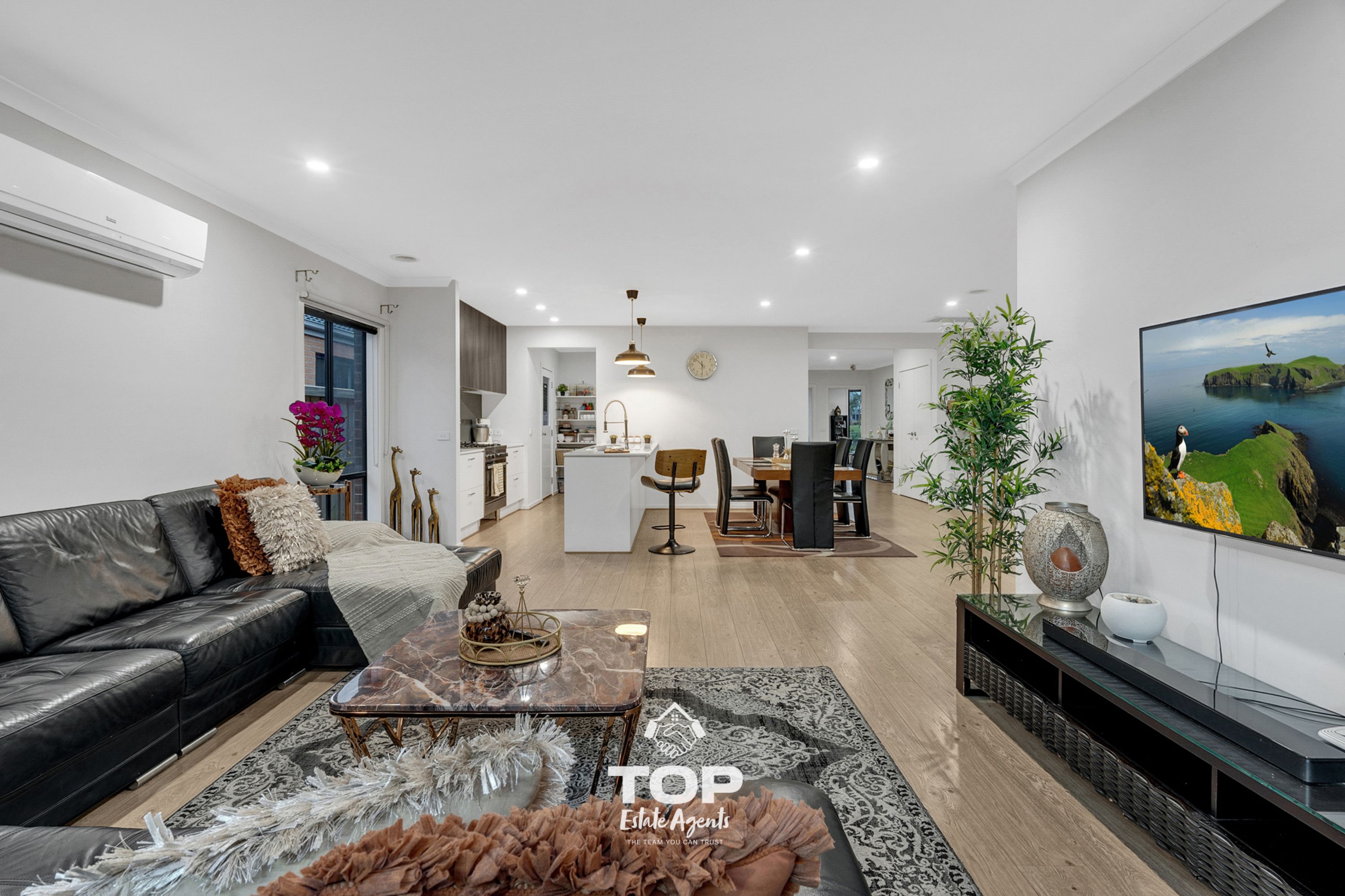 21 Castillo Avenue, Clyde North - Thumbnail 5