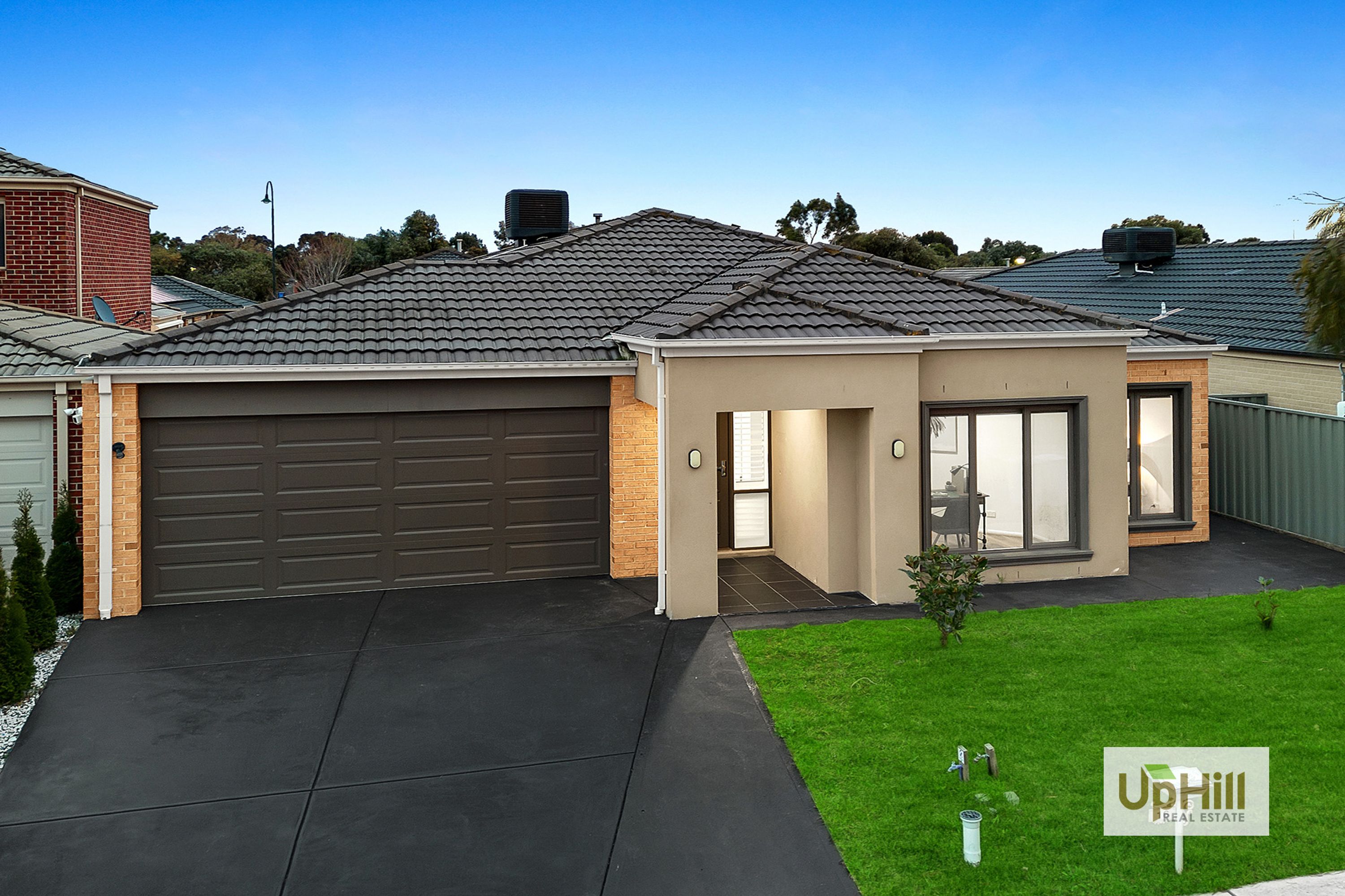 16 Tattle Grove, Cranbourne East - Thumbnail 2
