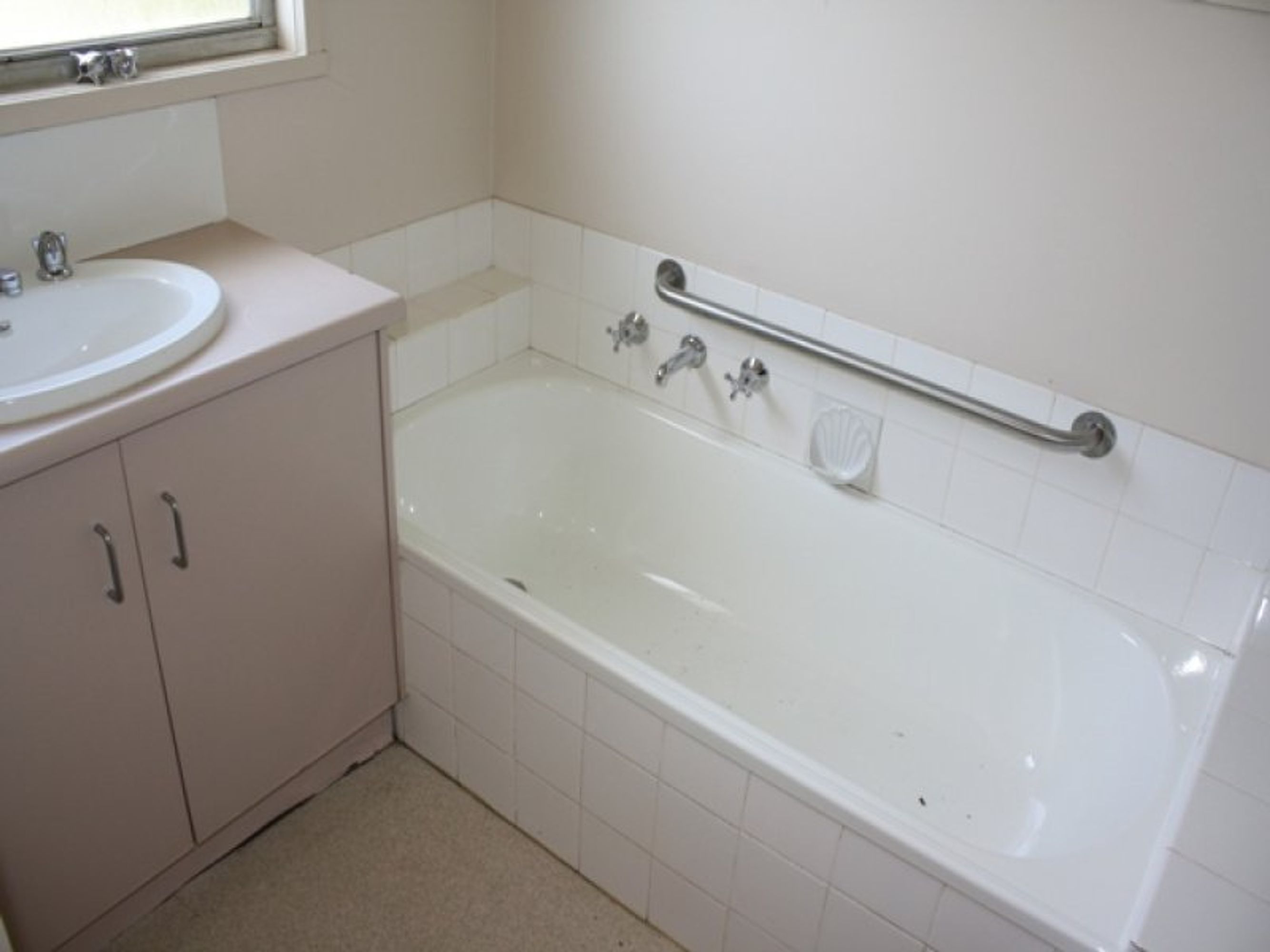 12 Shirley Street, Horsham VIC 3400, Horsham - Thumbnail 3