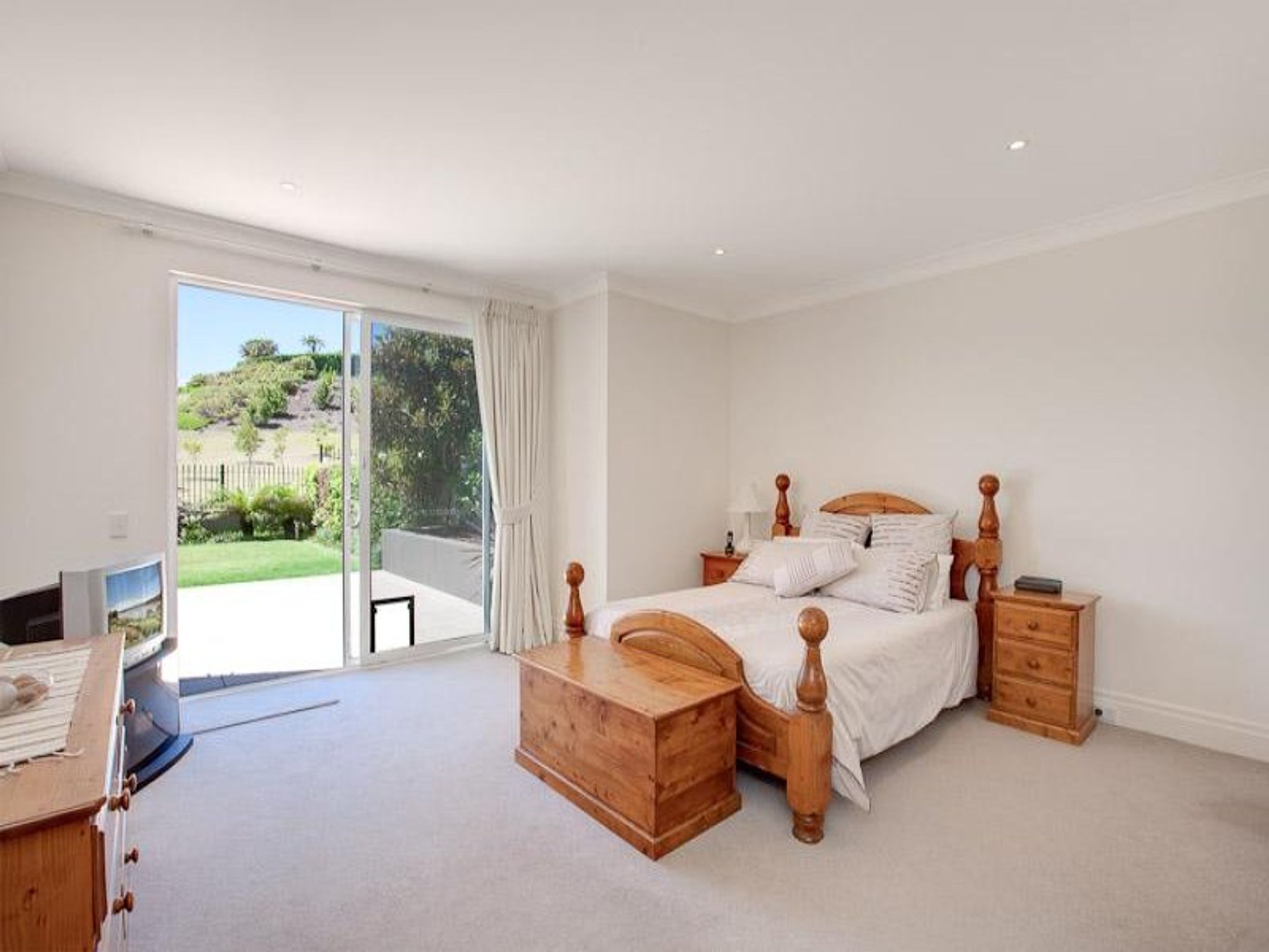 16/23 Peninsula Dr, Breakfast Point - Thumbnail 3
