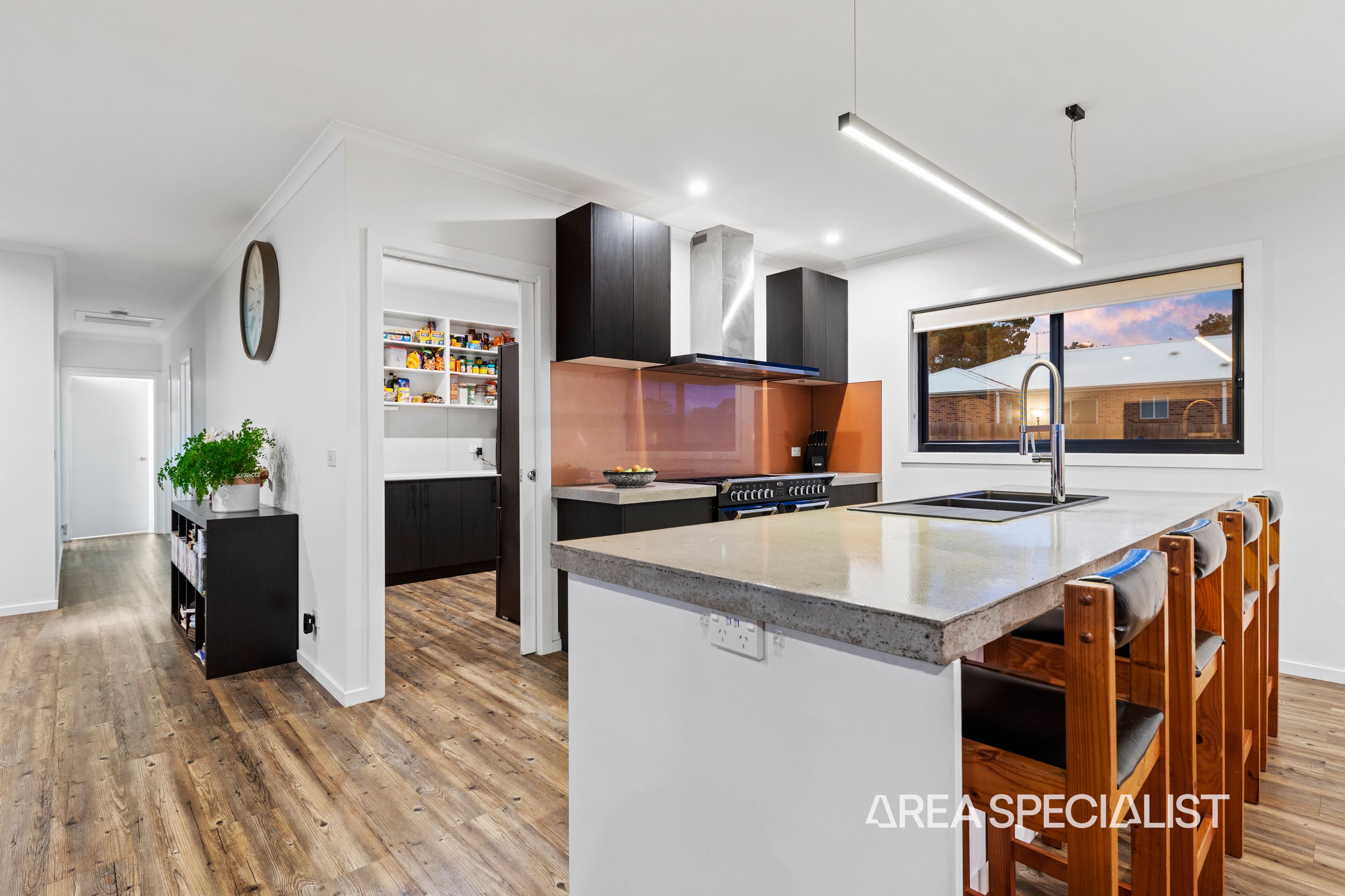 38 Alvina Crescent, Surf Beach - Thumbnail 3