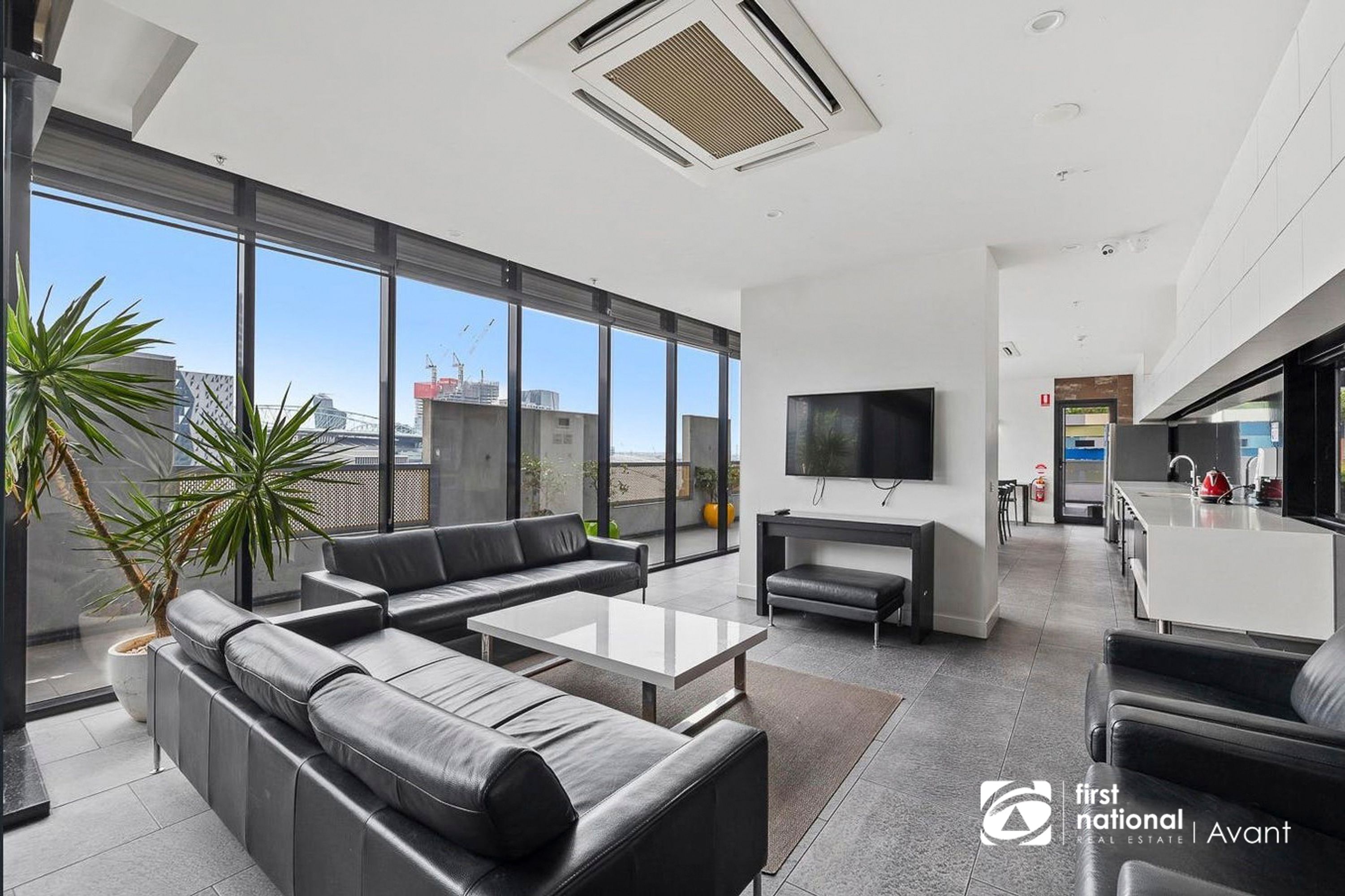 3904/200 Spencer Street, Melbourne - Thumbnail 8