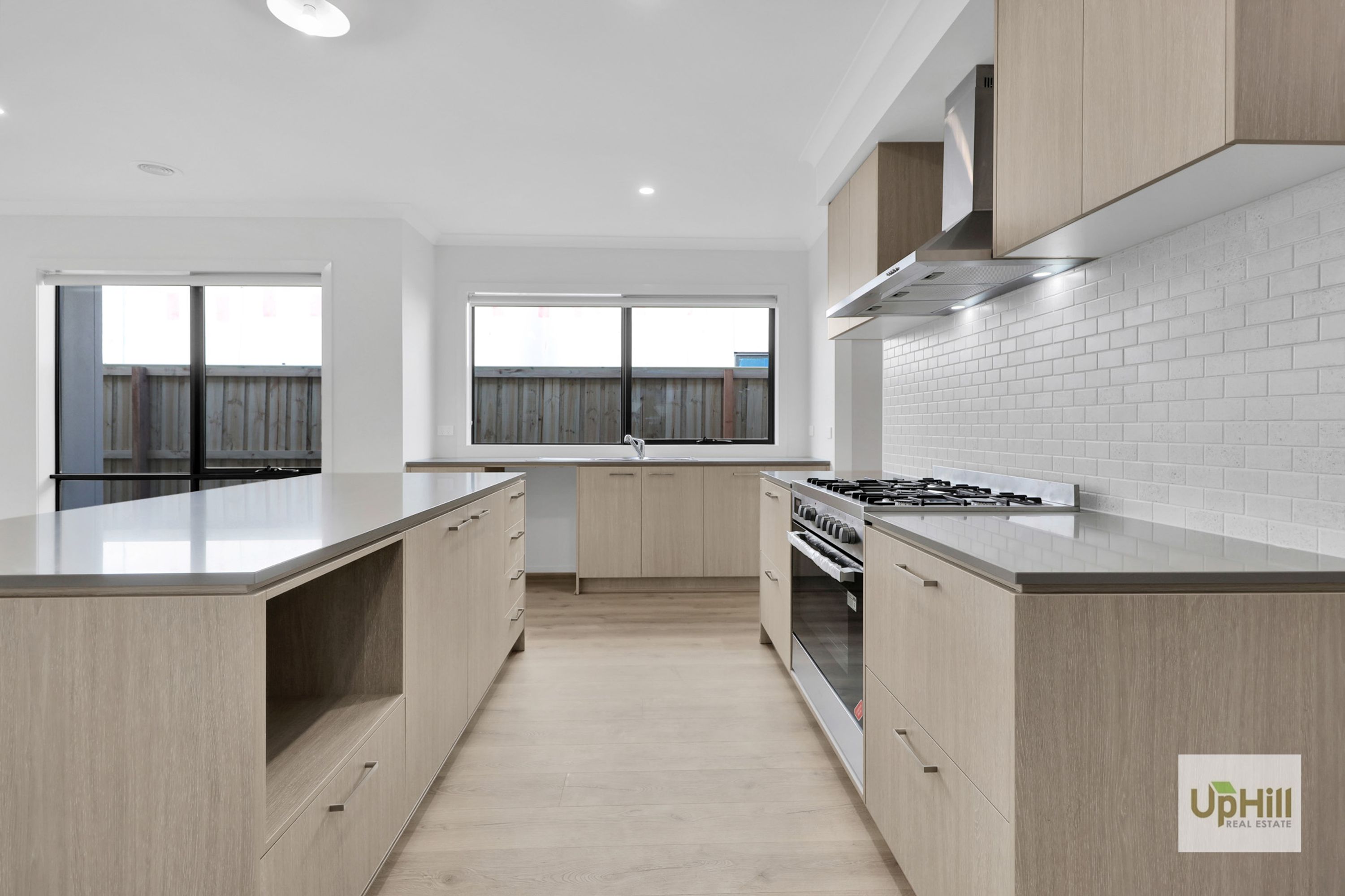 15 Forbs St, Clyde North - Thumbnail 4