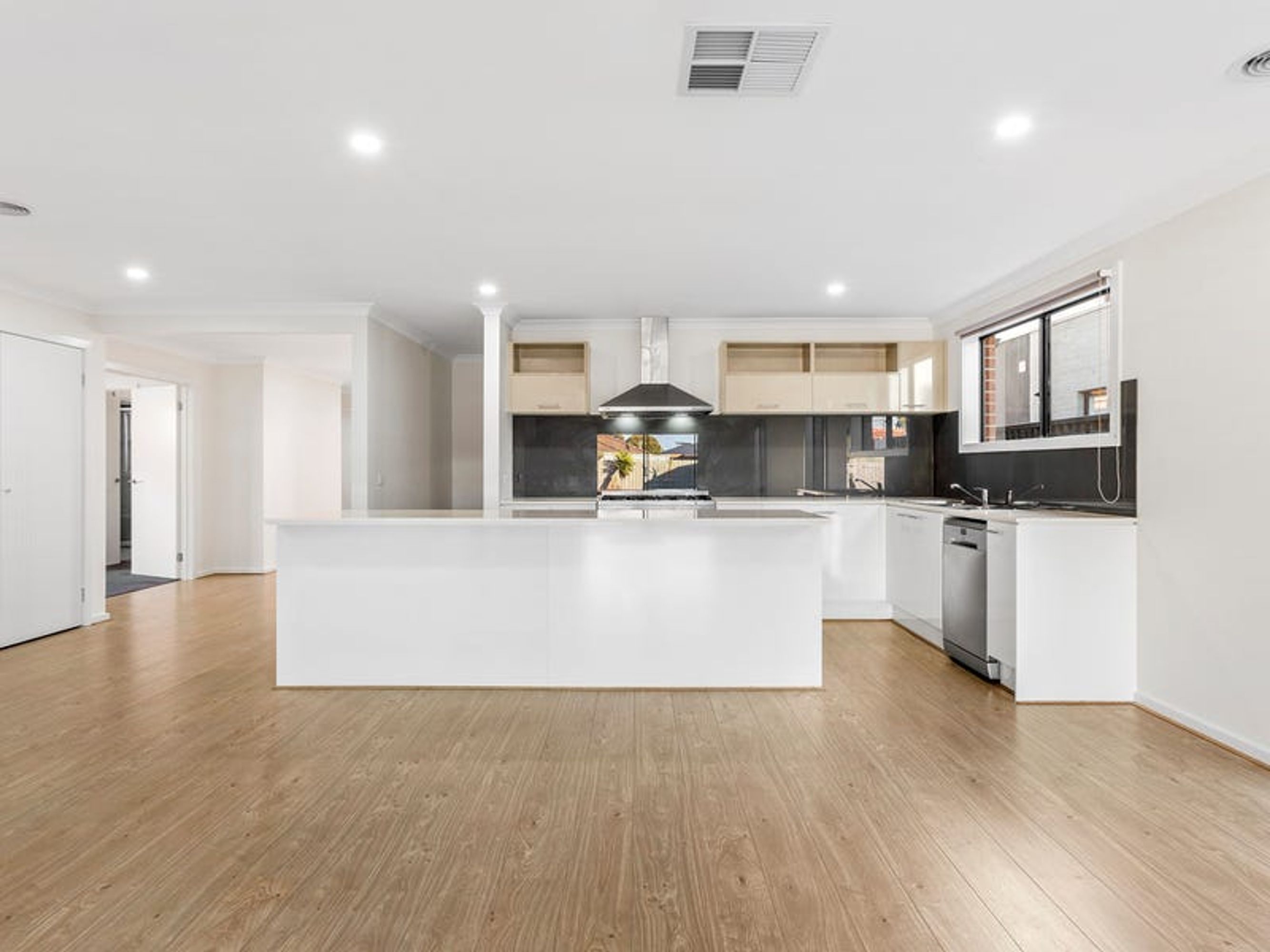 28 Tova Avenue, Bell Post Hill VIC 3215, Bell Post Hill - Thumbnail 2