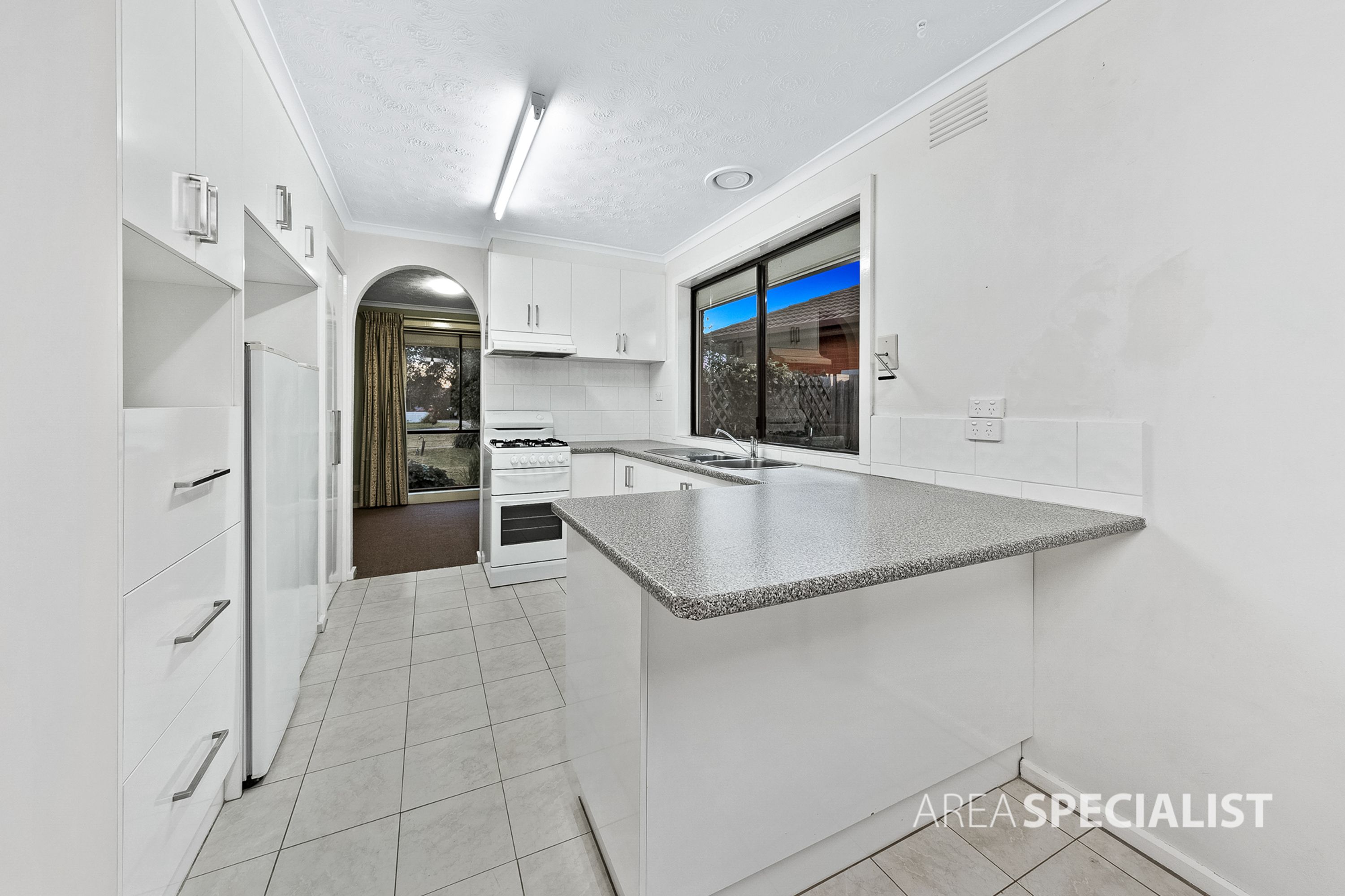 12 Aldergate Crescent, Kings Park VIC 3021, Kings Park - Thumbnail 4