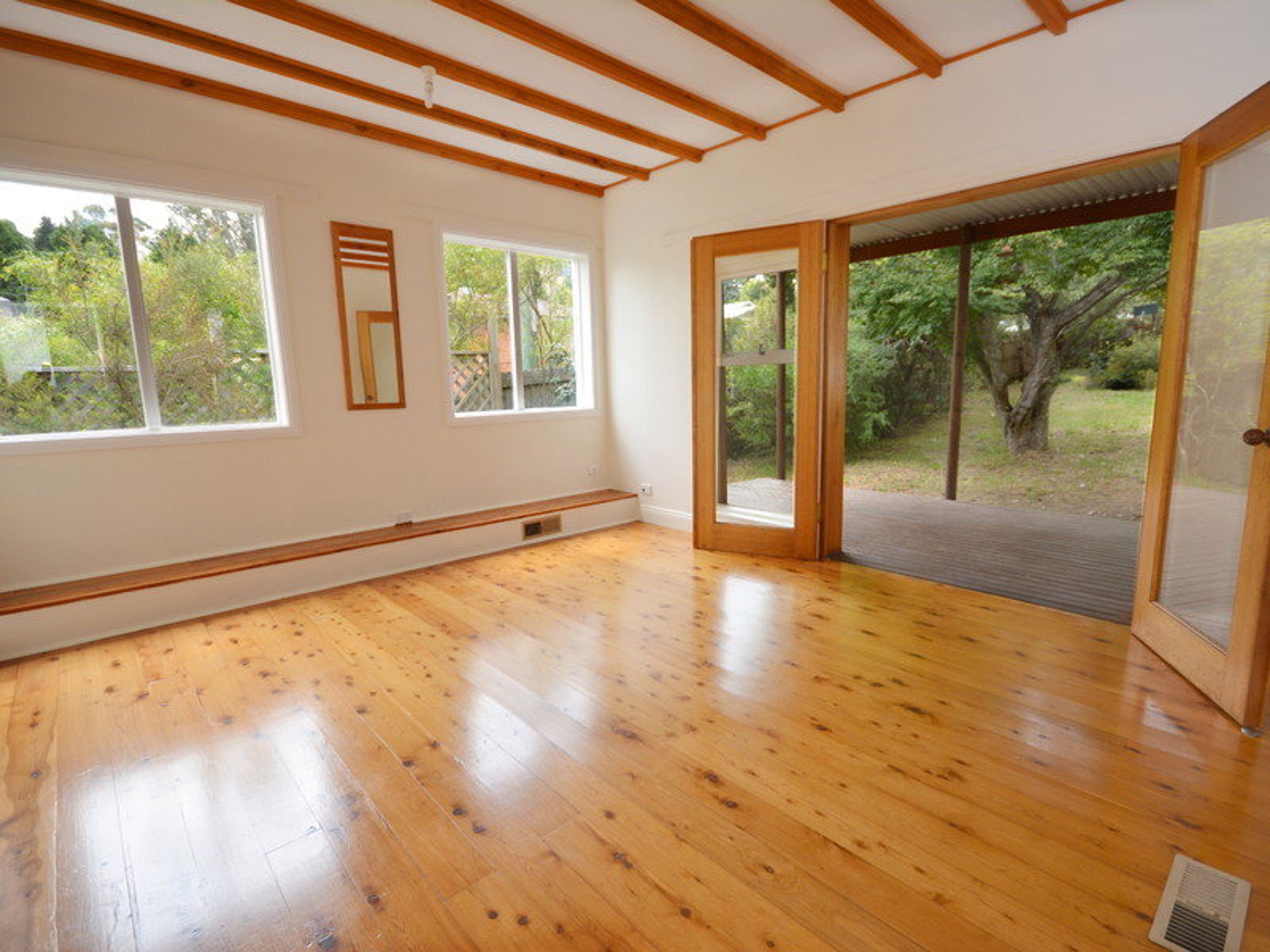64 Cascade Street, Katoomba - Thumbnail 3