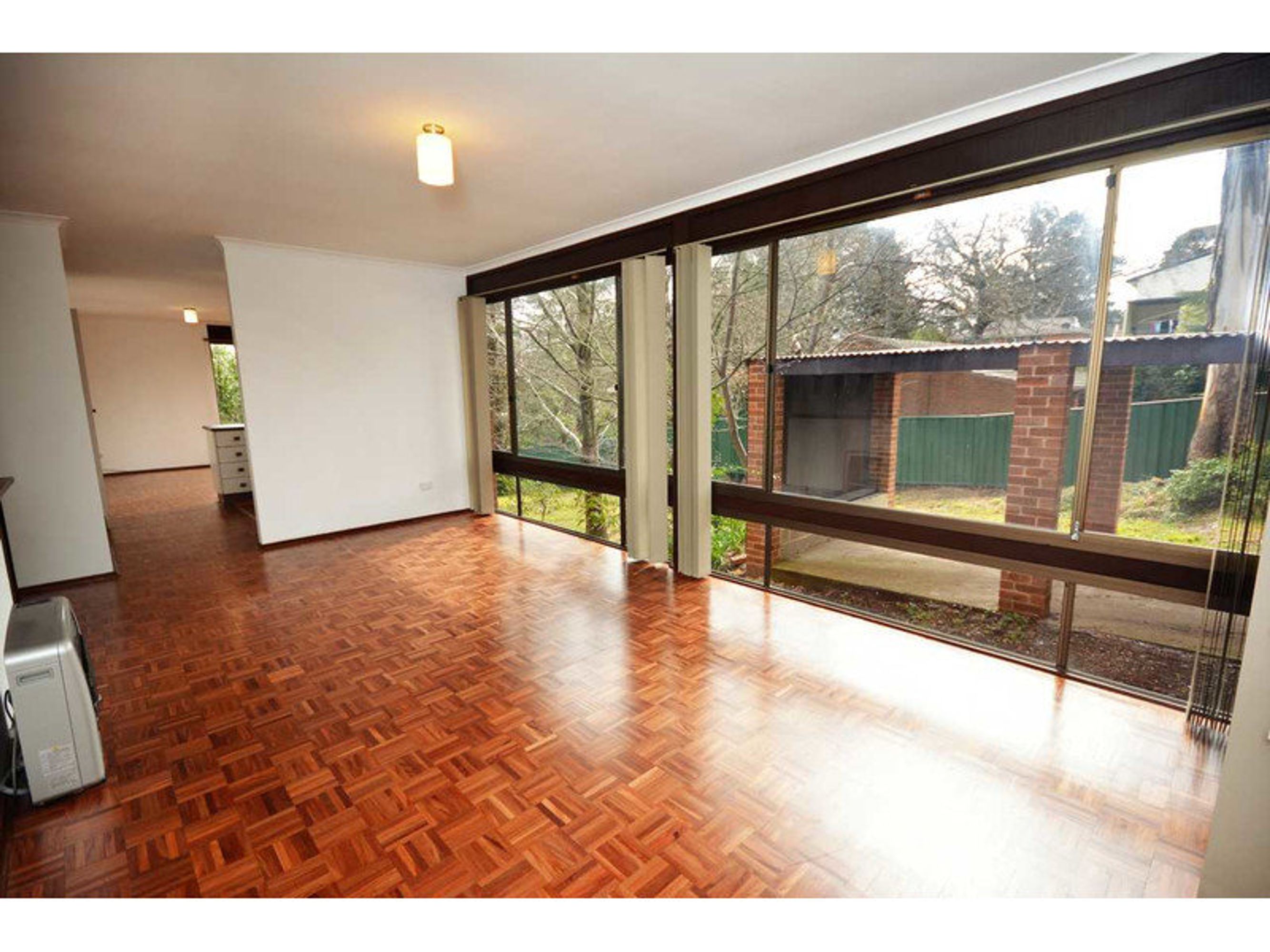 2 Myrtle Street, Katoomba - Thumbnail 3