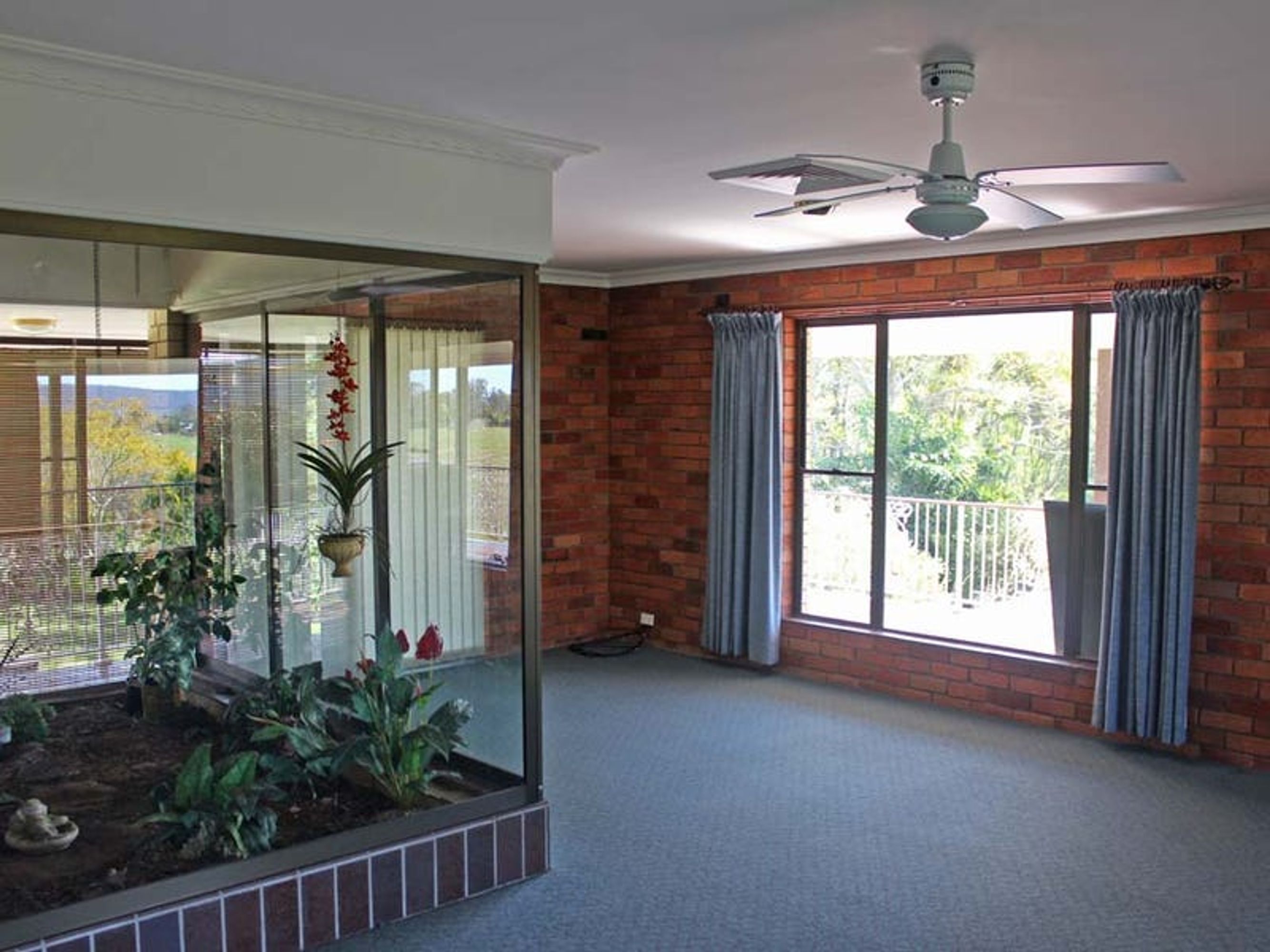 60 High Street, Lawrence - Thumbnail 4