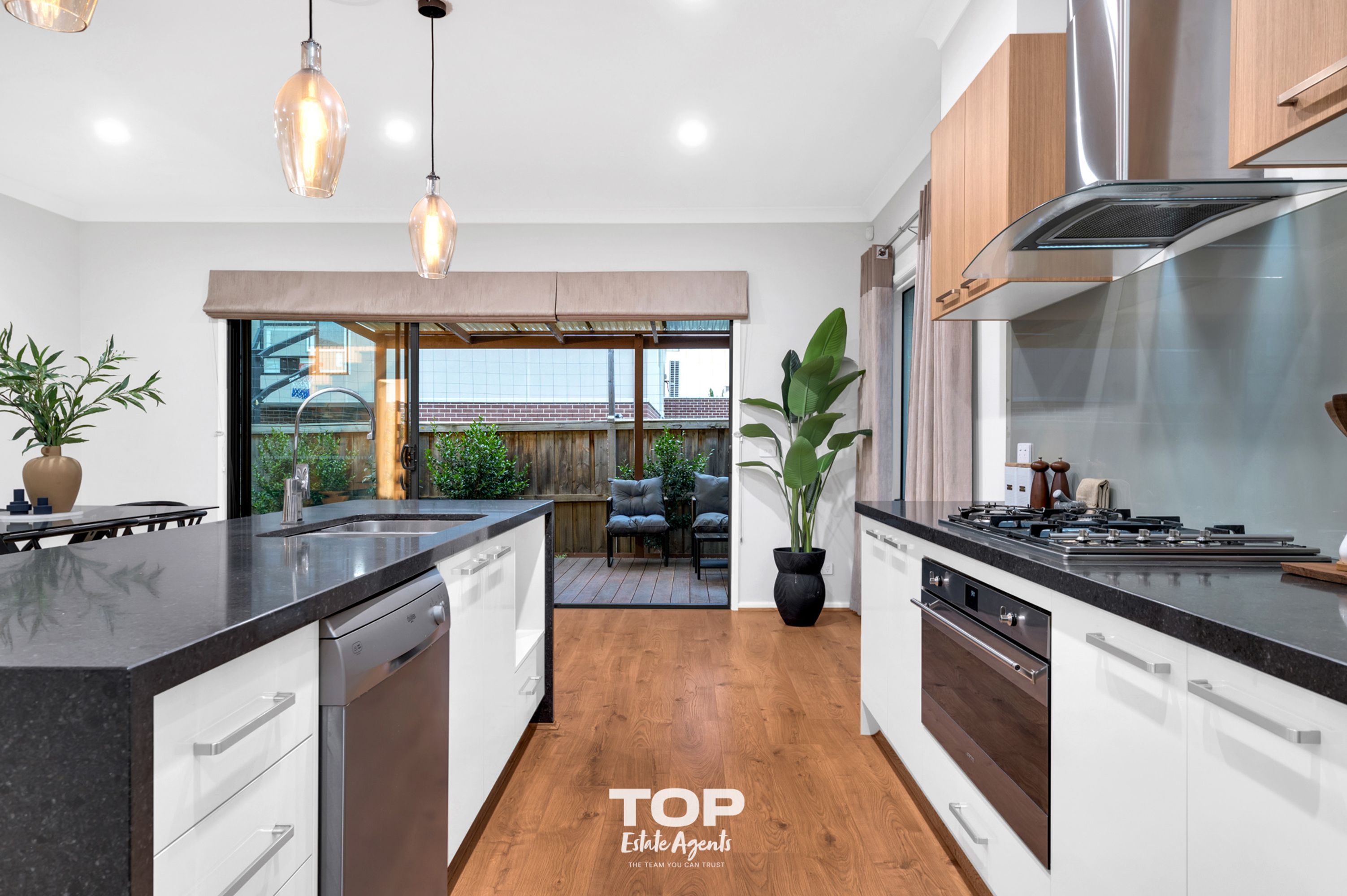 9 Graziers Crescent, Clyde North - Thumbnail 6