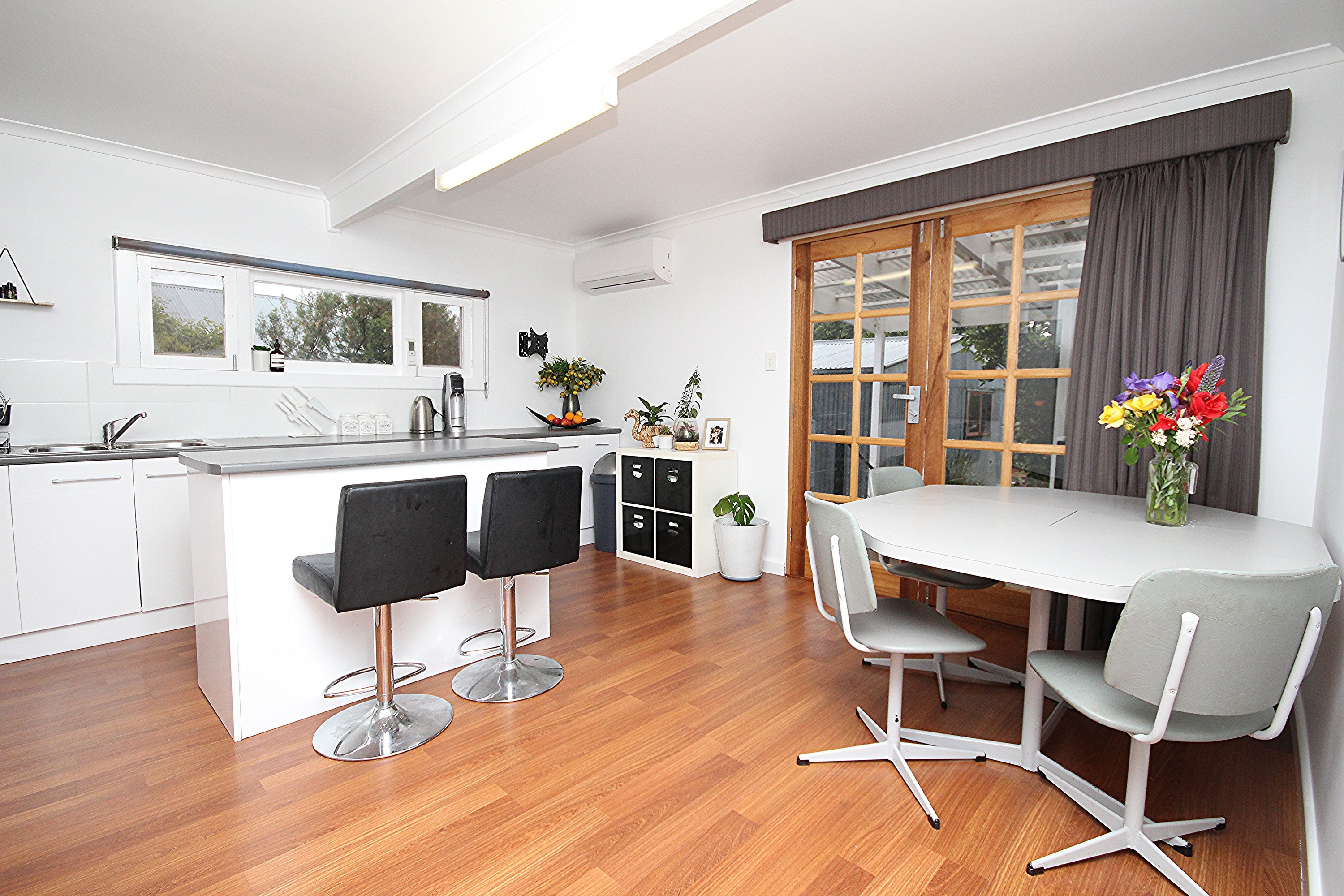 9 Tena Avenue, Horsham VIC 3400, Horsham - Thumbnail 3