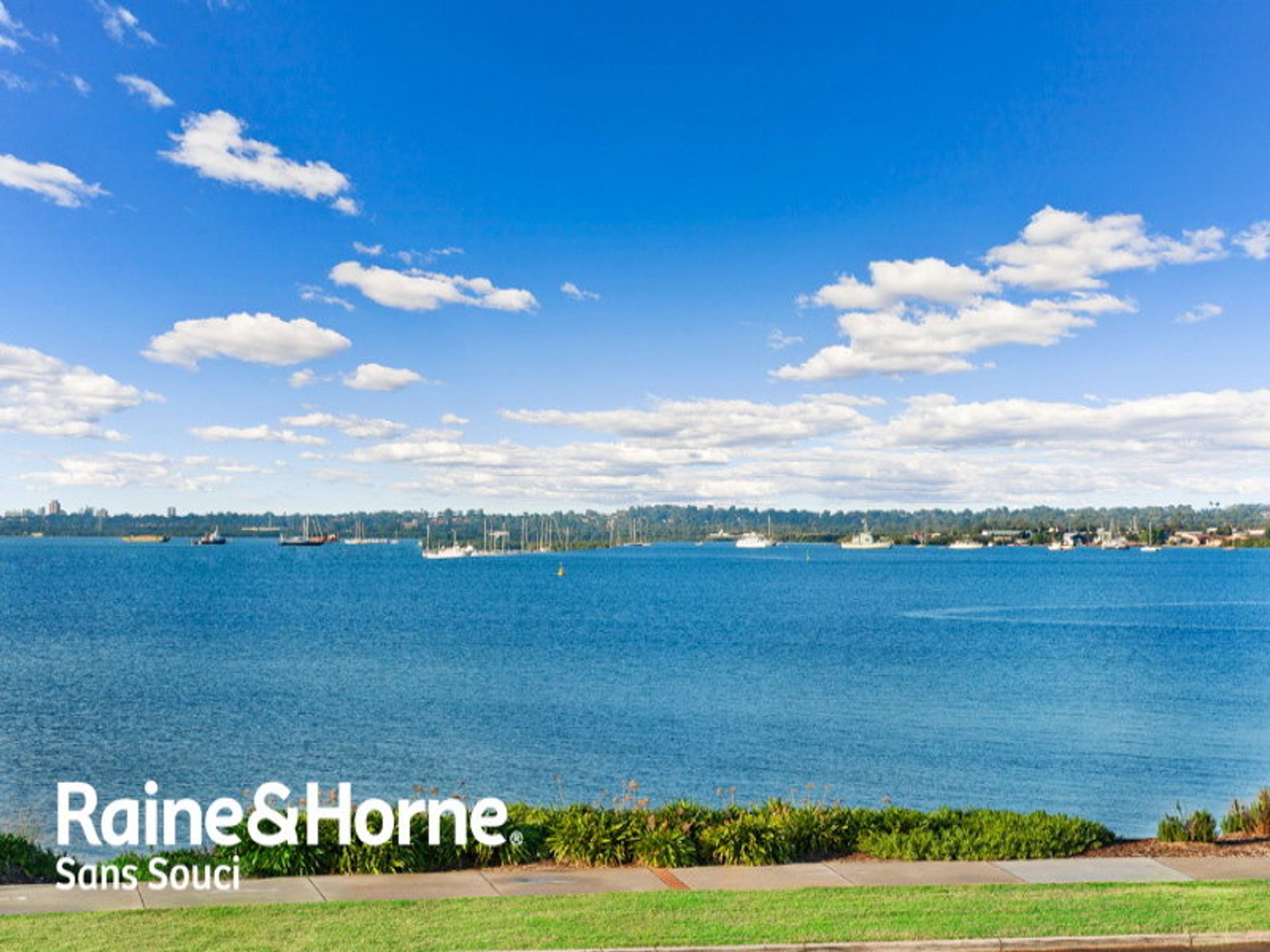 34 Riverside Drive, Sans Souci - Thumbnail 2