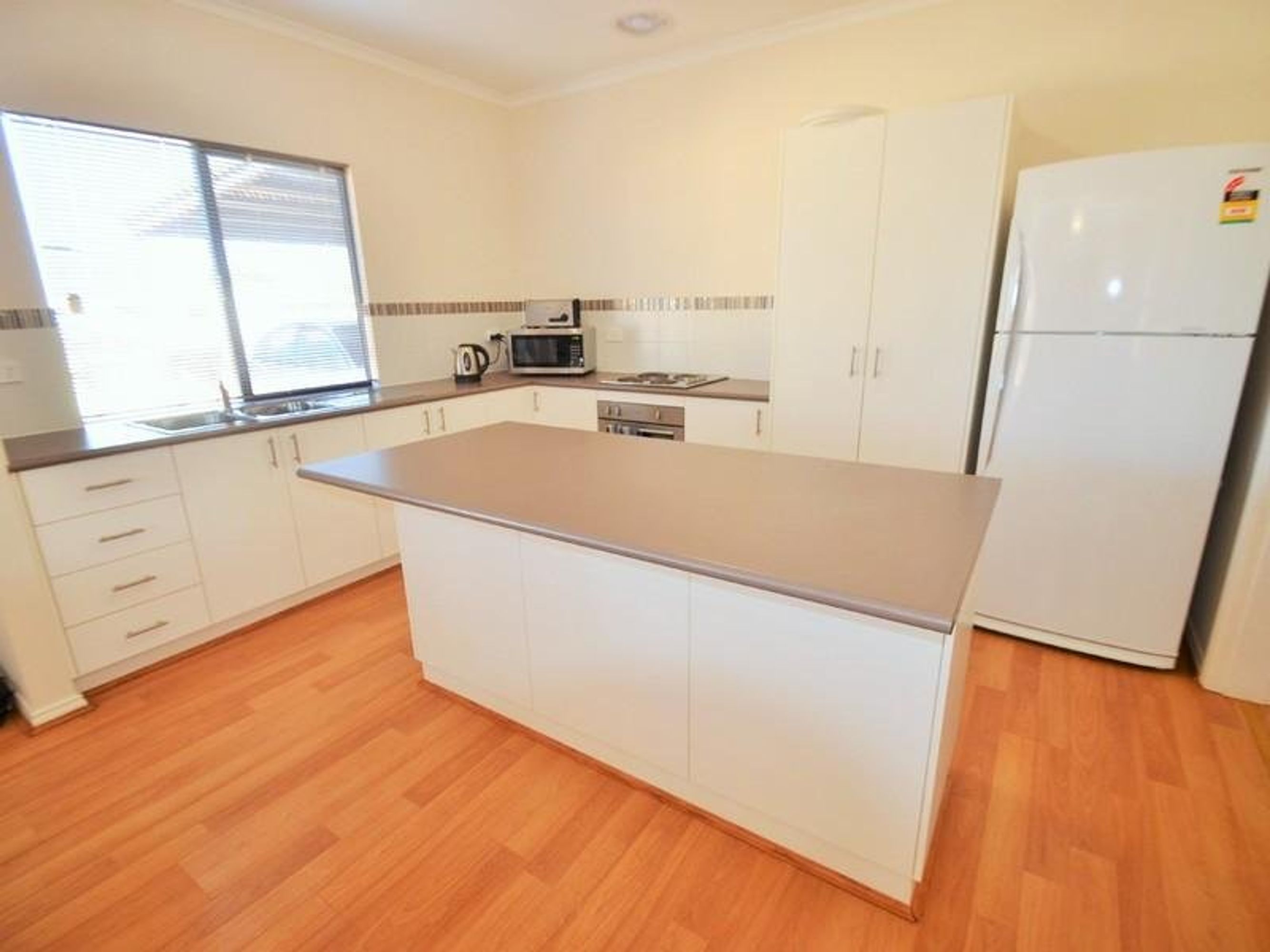 2 Nix Avenue, South Hedland, South Hedland - Thumbnail 5