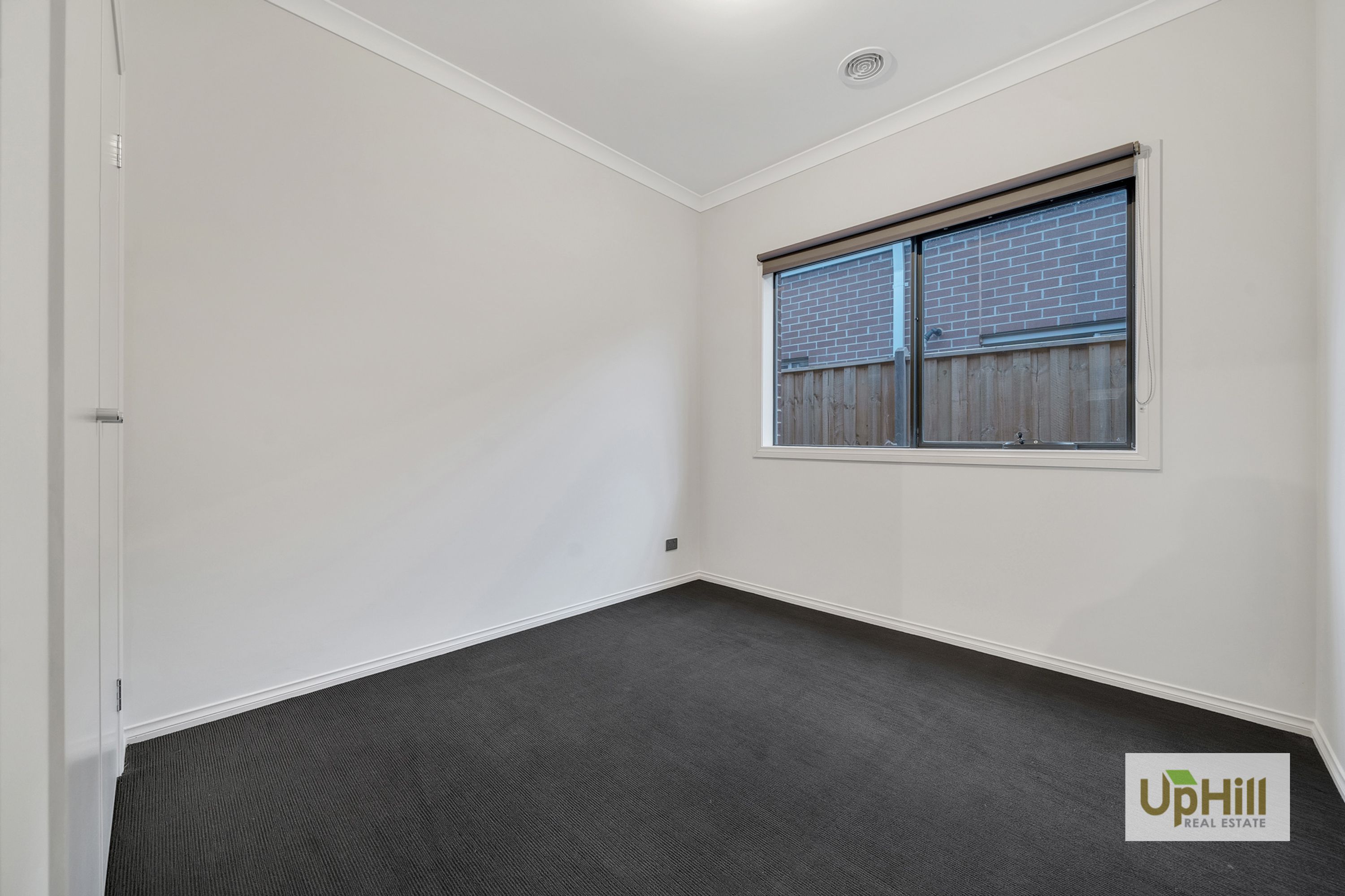 50 Picnic Avenue, Clyde North - Thumbnail 8