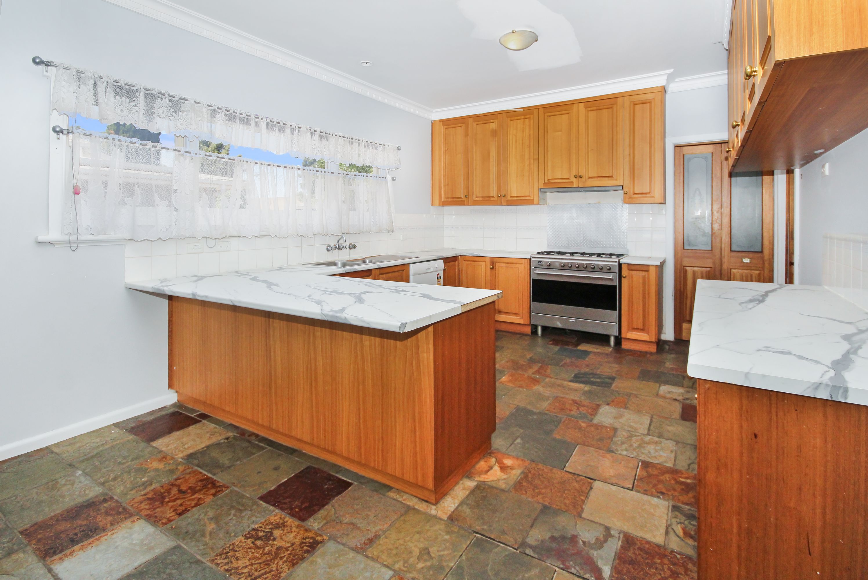 26 Albert Street, Horsham VIC 3400, Horsham - Thumbnail 2