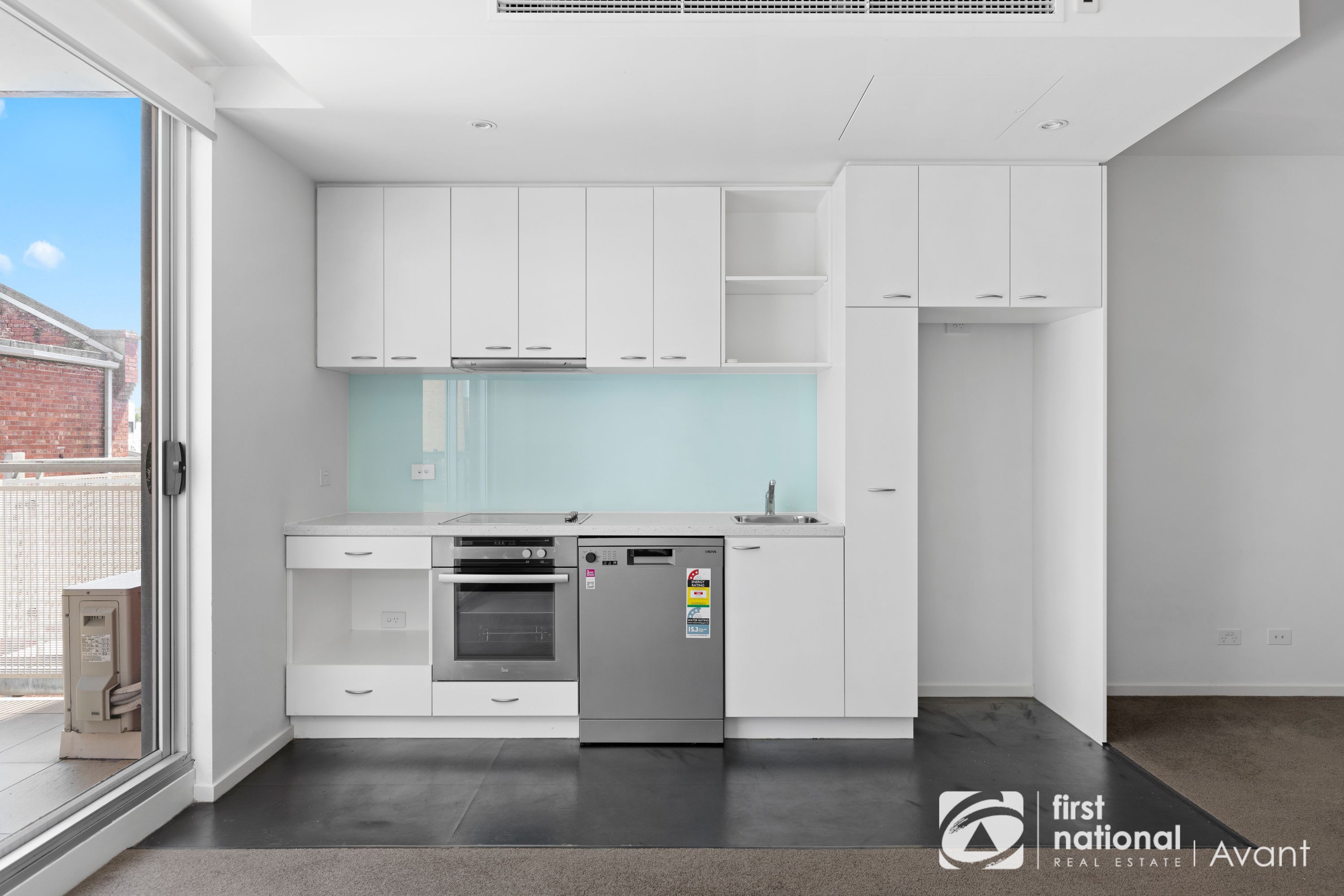 207/52 Dow Street, Port Melbourne - Thumbnail 7