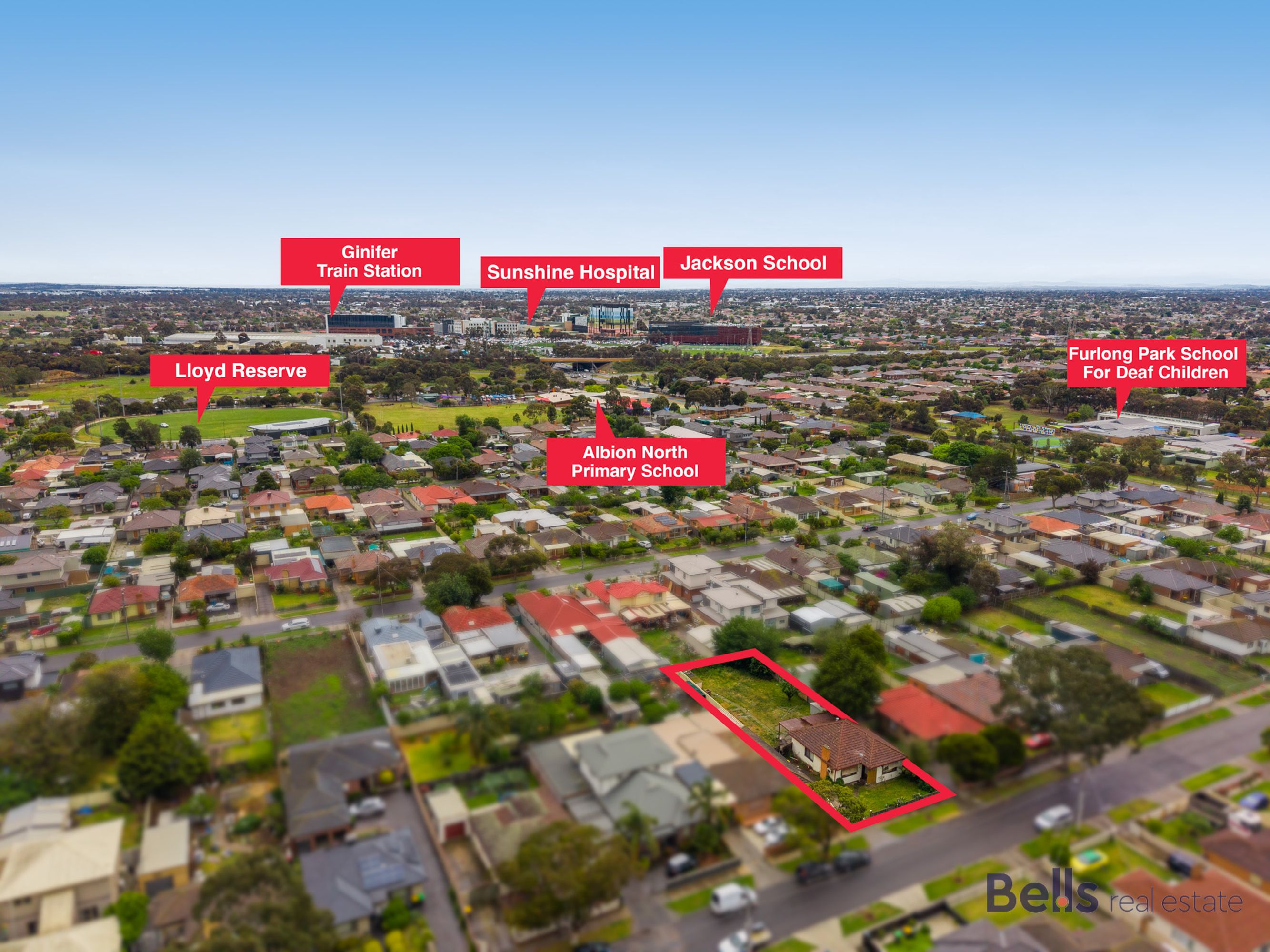 13 Baynton Avenue, Sunshine North - Thumbnail 4