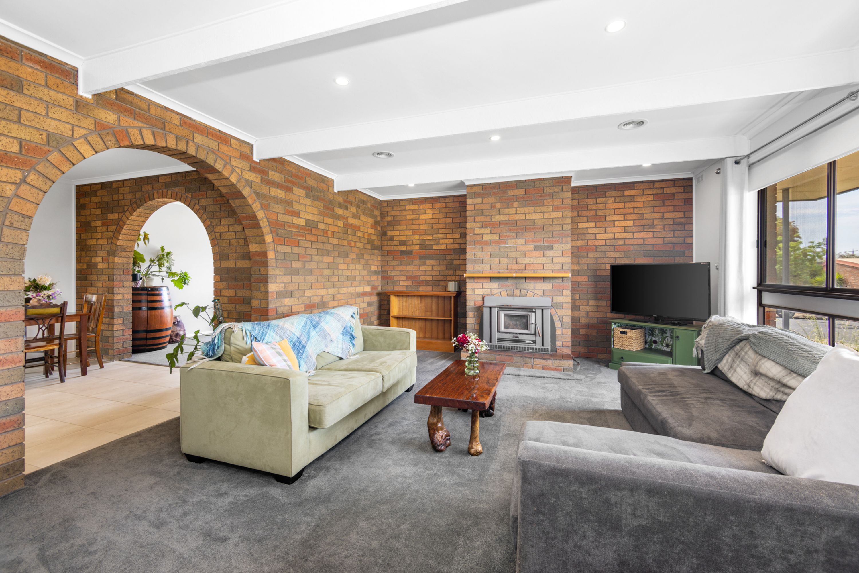 8 Windsor Crescent, Horsham VIC 3400, Horsham - Thumbnail 2
