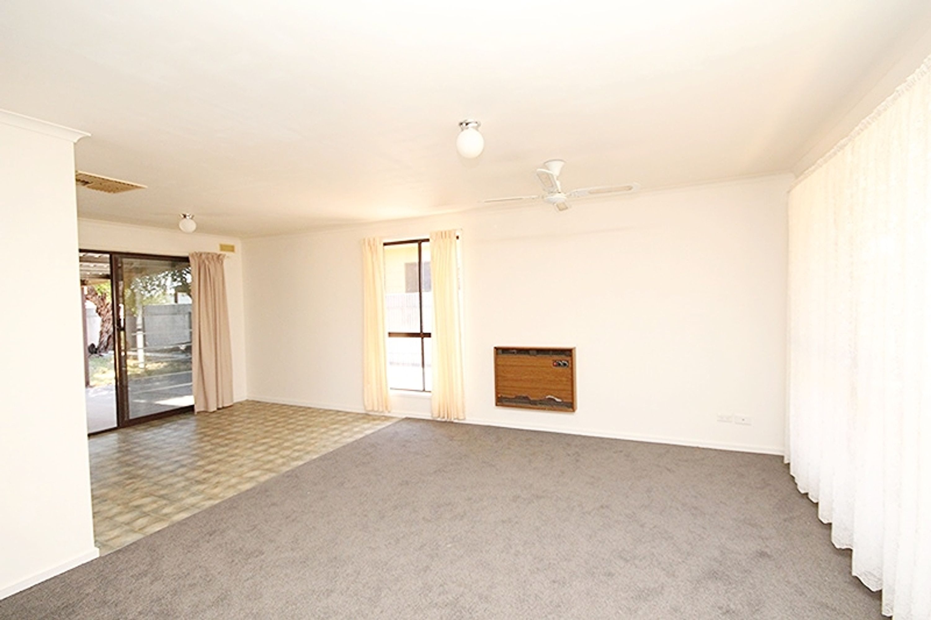 26 Hewitt Street, Warracknabeal VIC 3393, Warracknabeal - Thumbnail 3