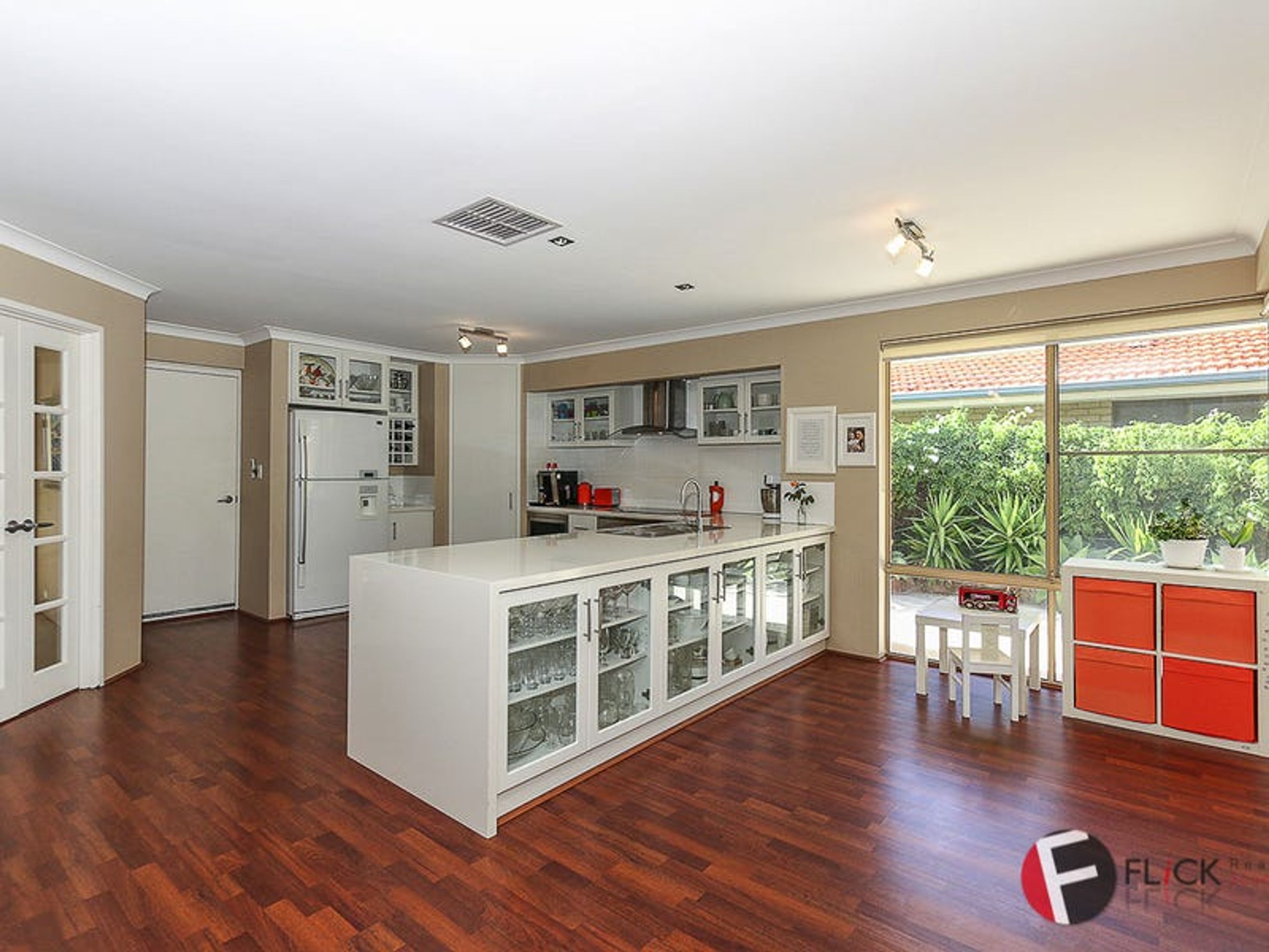 18 Tiller Rd, Ocean Reef, Ocean Reef - Thumbnail 6
