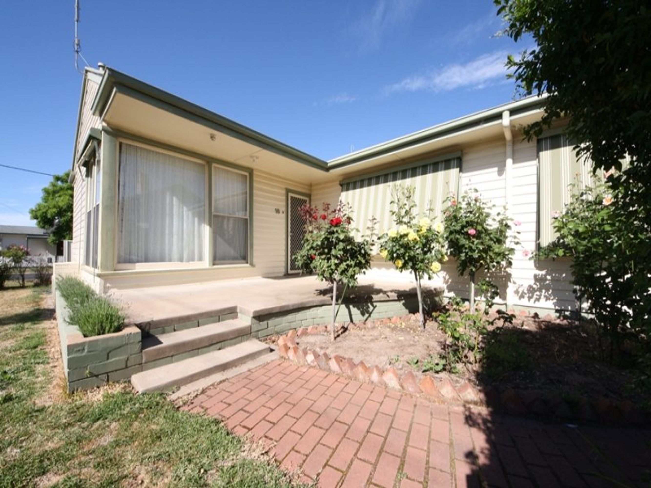 16 Rose Street, Horsham VIC 3400, Horsham - Thumbnail 2