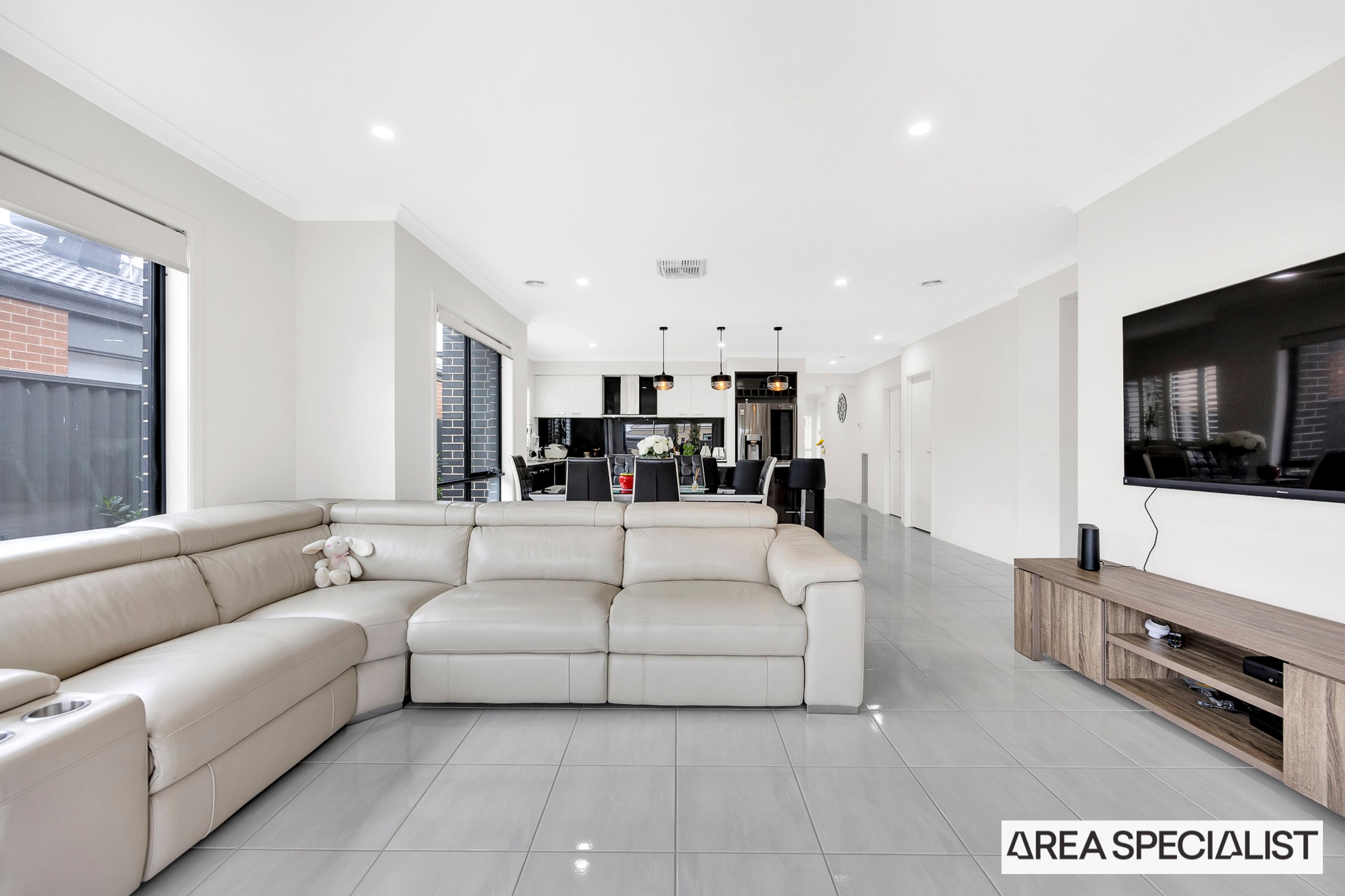 3 Canmore Street, Werribee, Werribee - Thumbnail 5