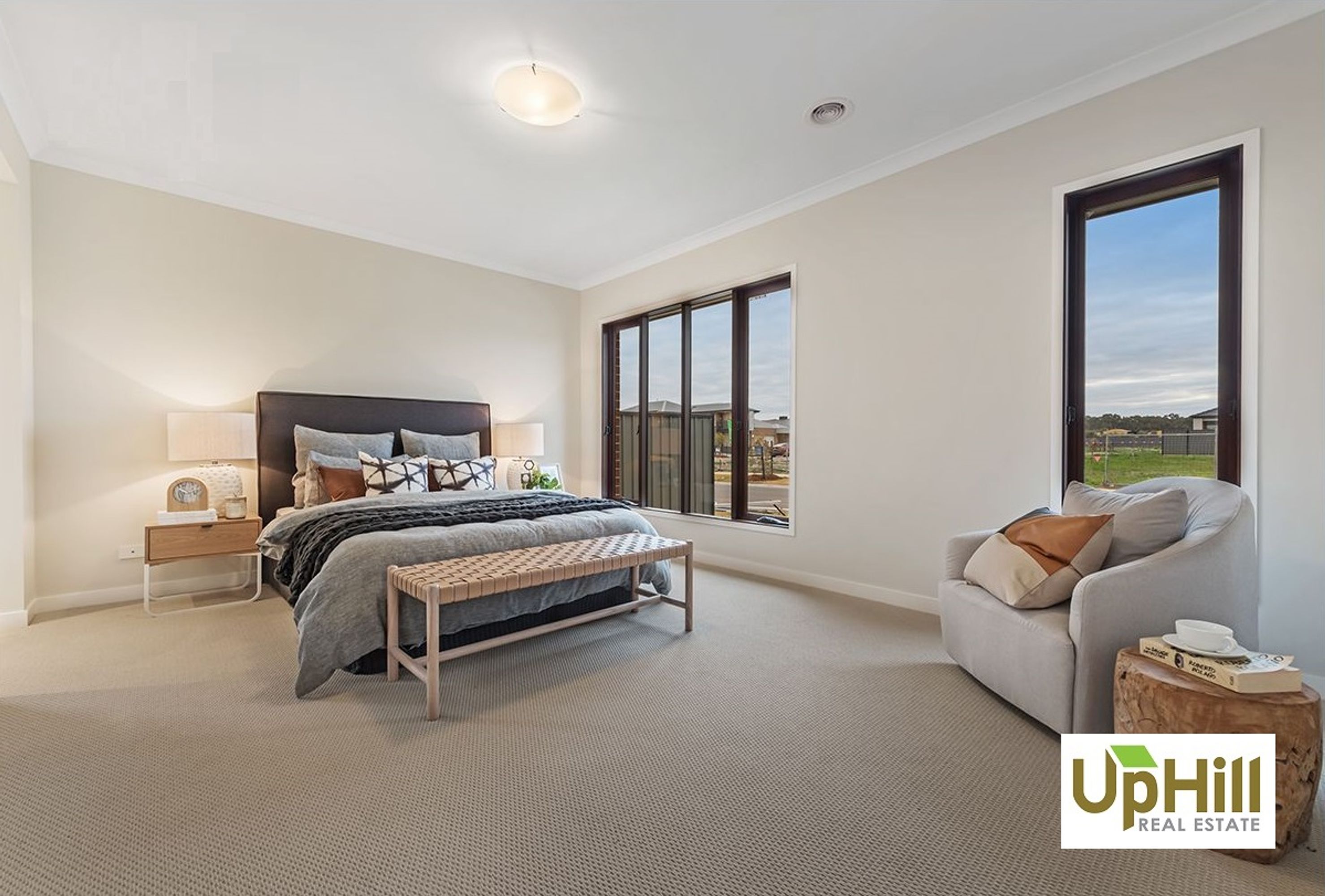 19 Aspire Avenue, Clyde North - Thumbnail 2