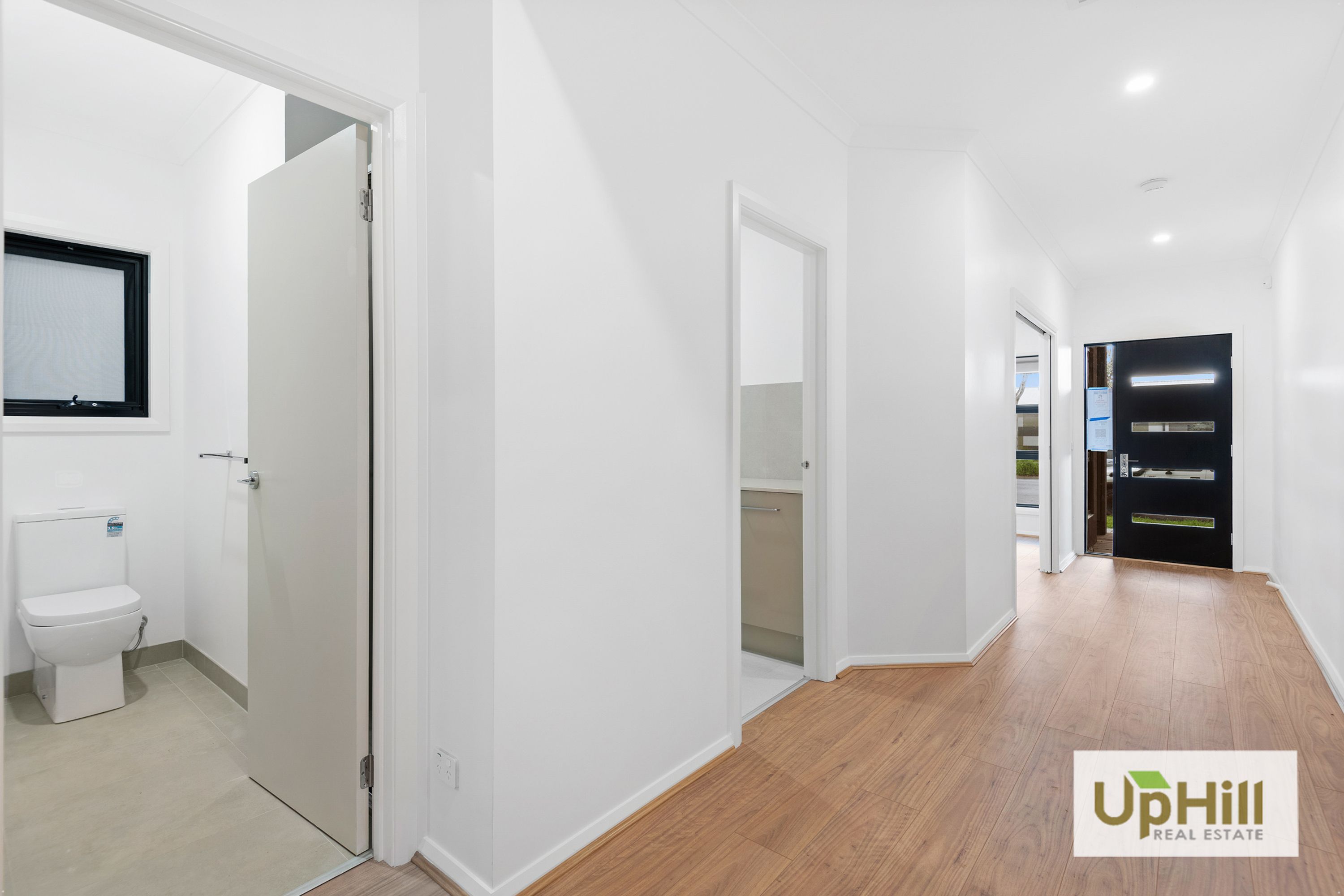 23 Elmslie Drive, Cranbourne East - Thumbnail 6