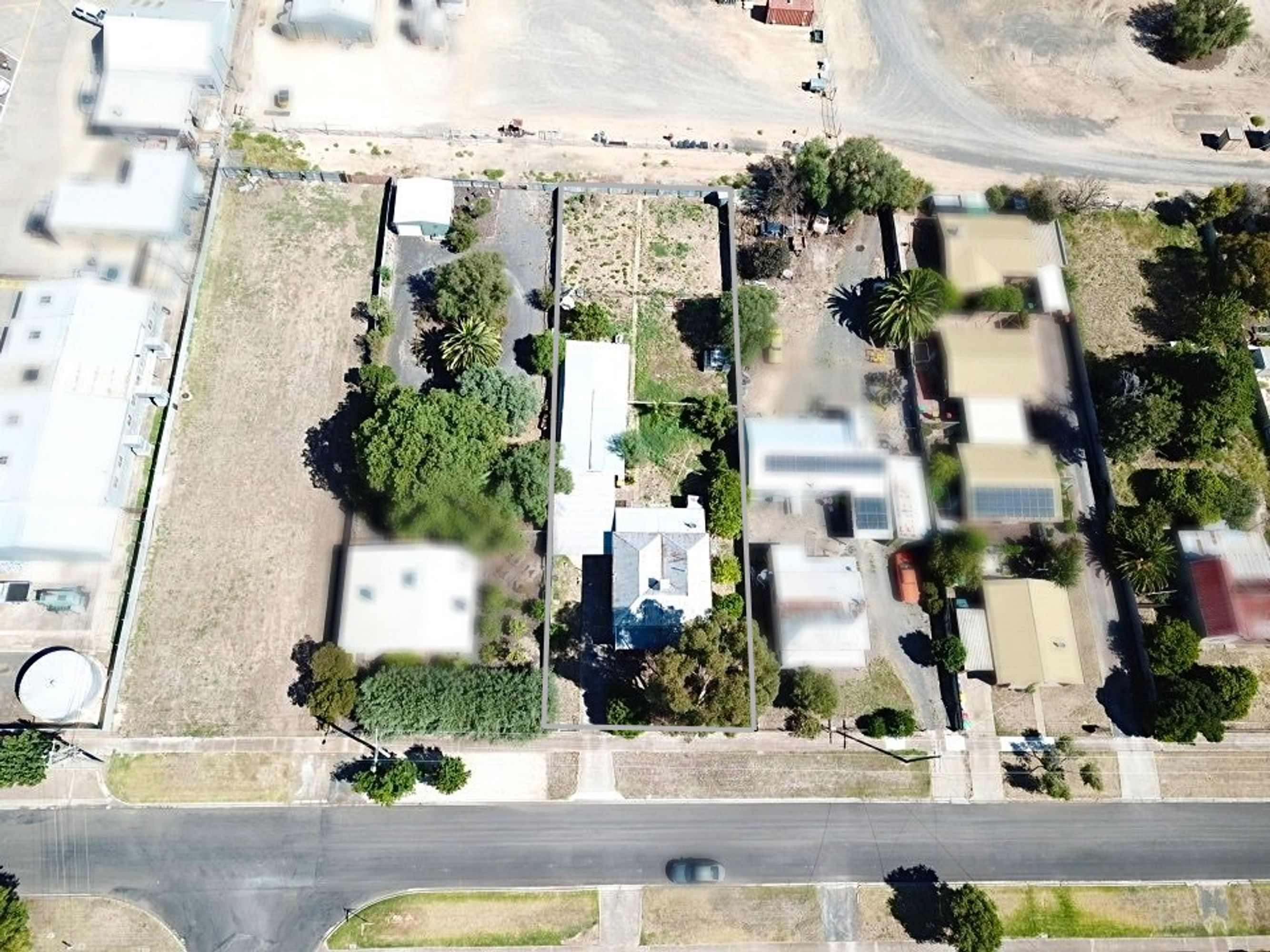 16 Anderson Street, Horsham VIC 3400, Horsham - Thumbnail 2