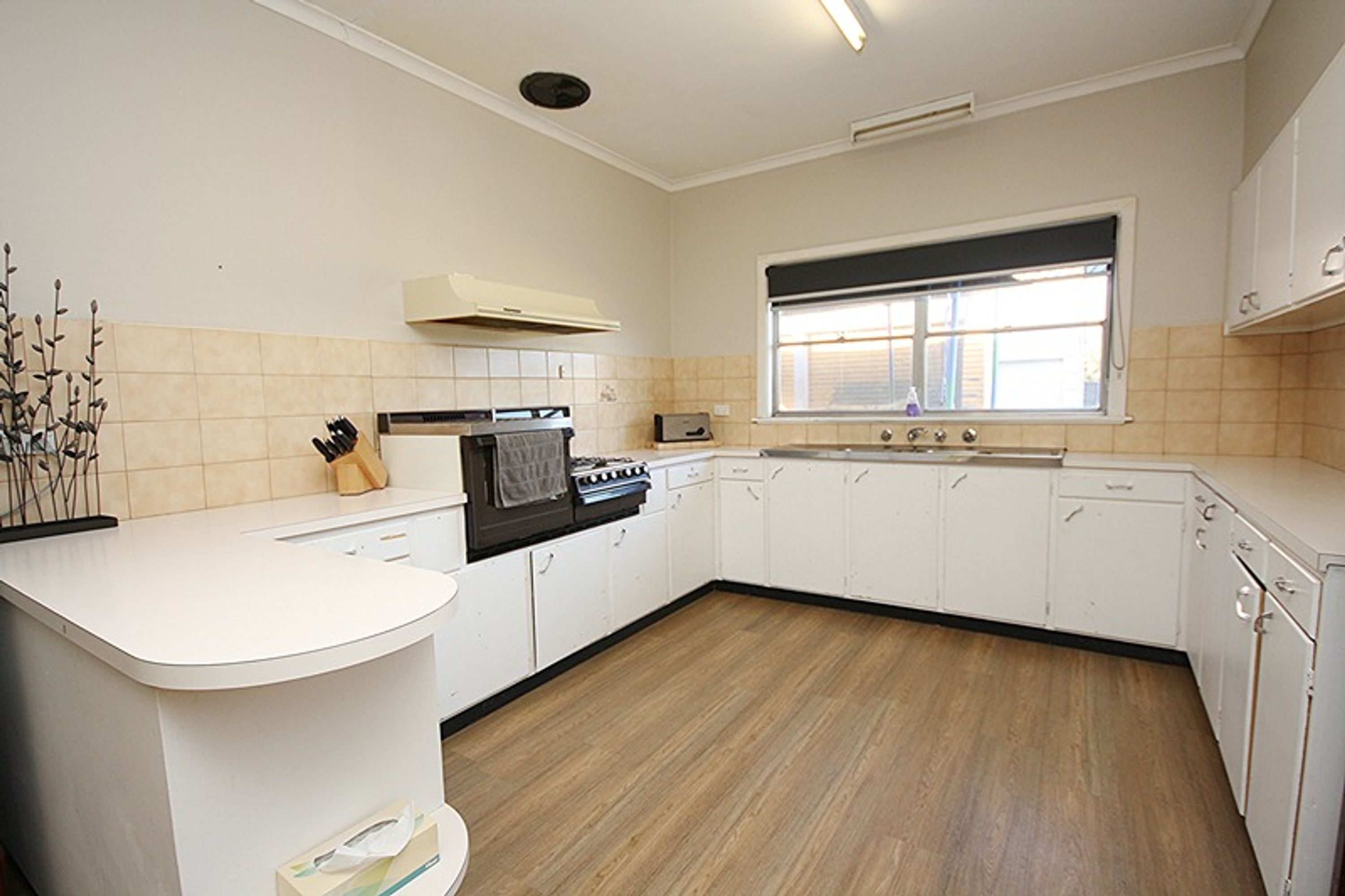 44 Arnott Street, Horsham VIC 3400, Horsham - Thumbnail 2