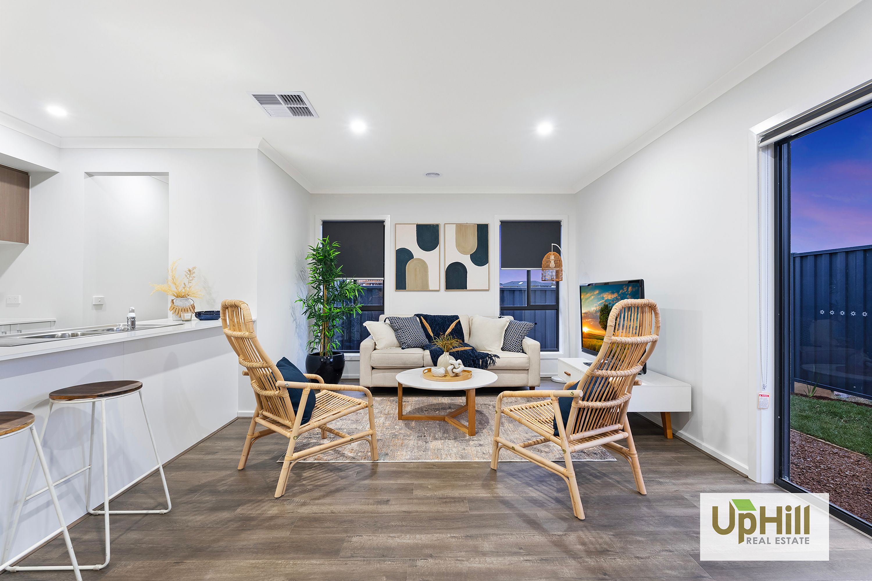 1 Glory Street, Clyde North - Thumbnail 7