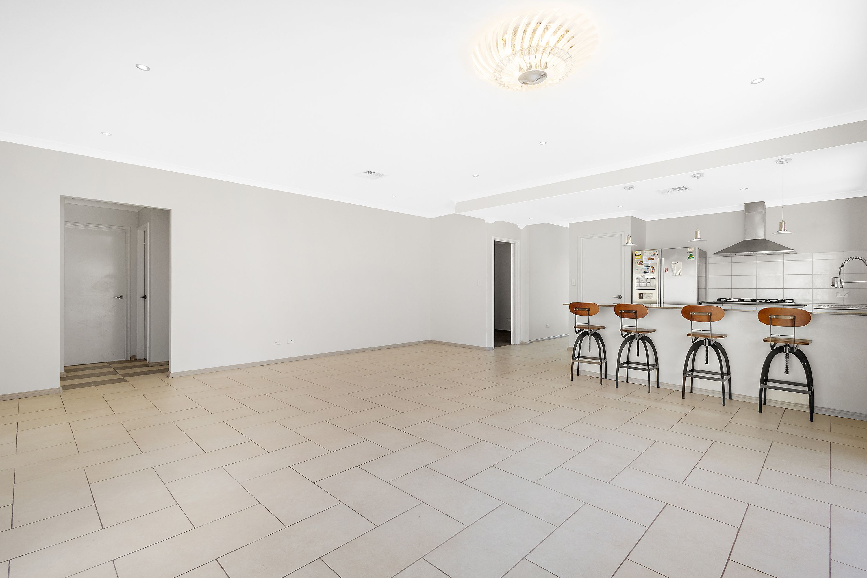 24 Clivia Heights, Sinagra - Thumbnail 8