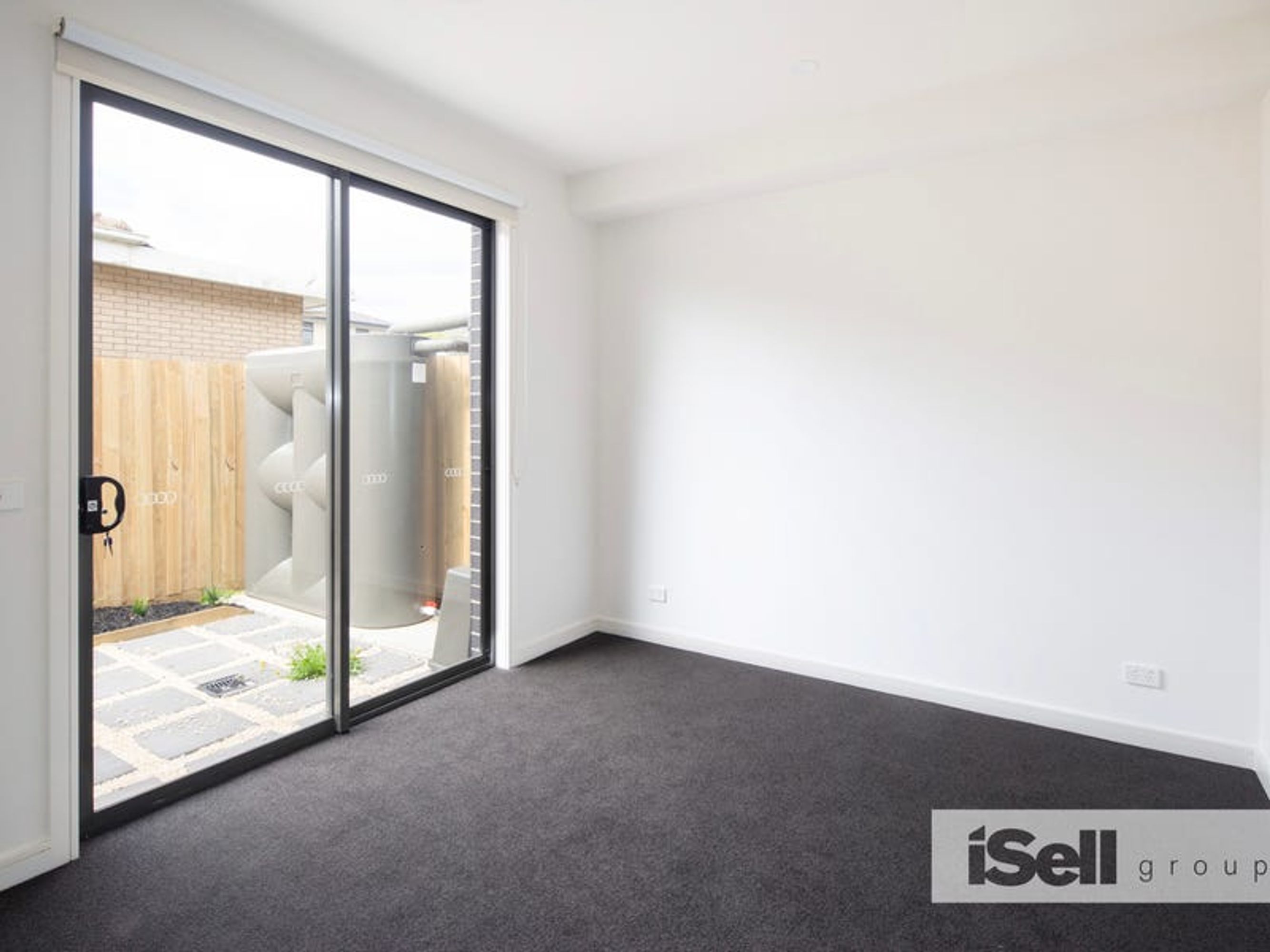 2/63 Royal Avenue, Springvale - Thumbnail 8