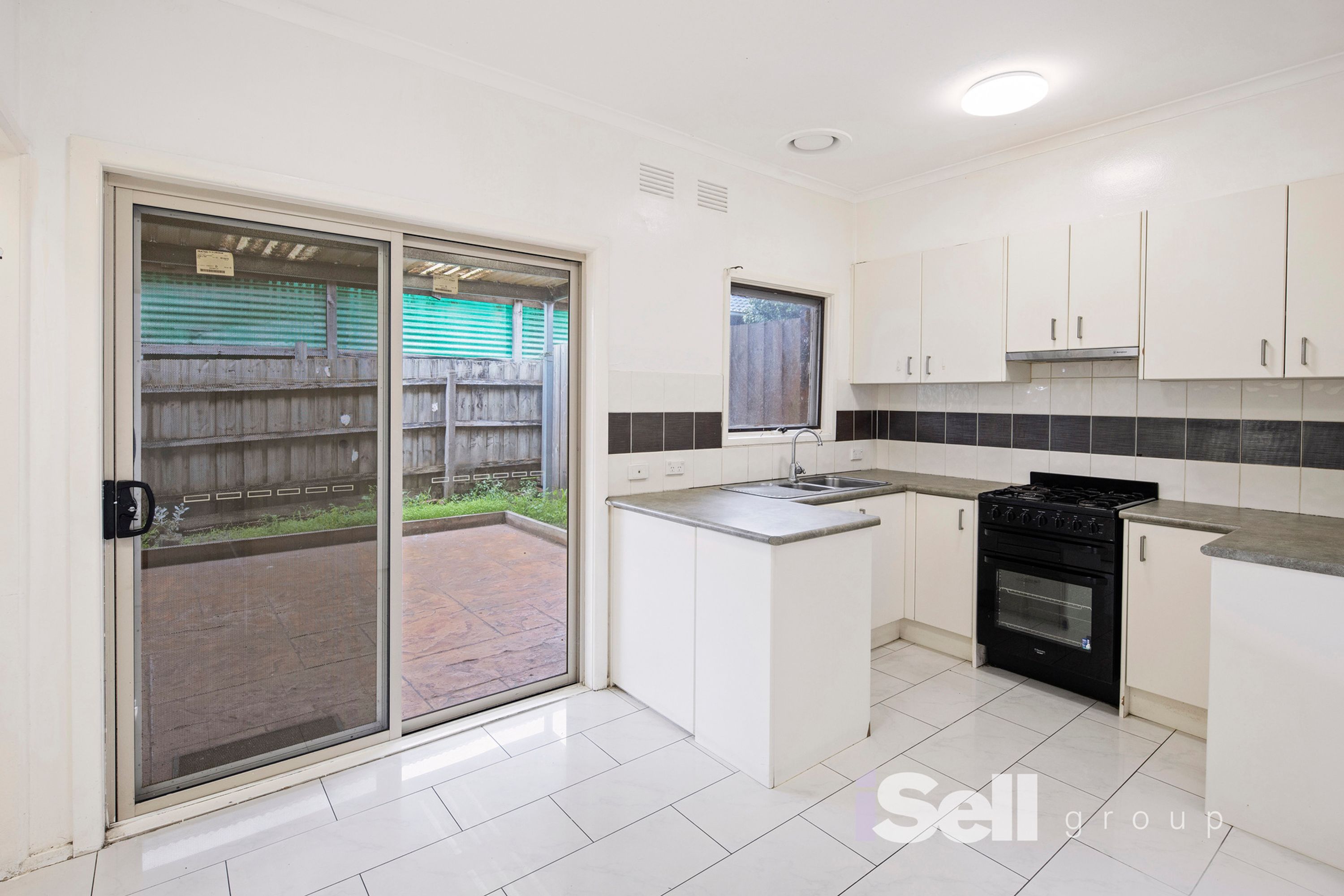 4/154 Athol Road, Springvale South - Thumbnail 2