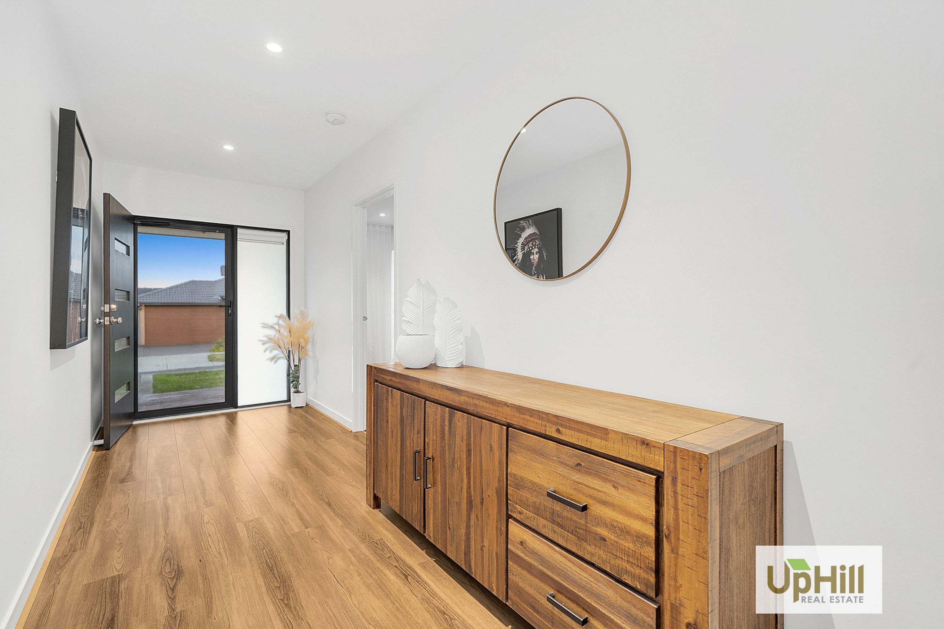 36 Bellhaven Circuit, Clyde North - Thumbnail 2