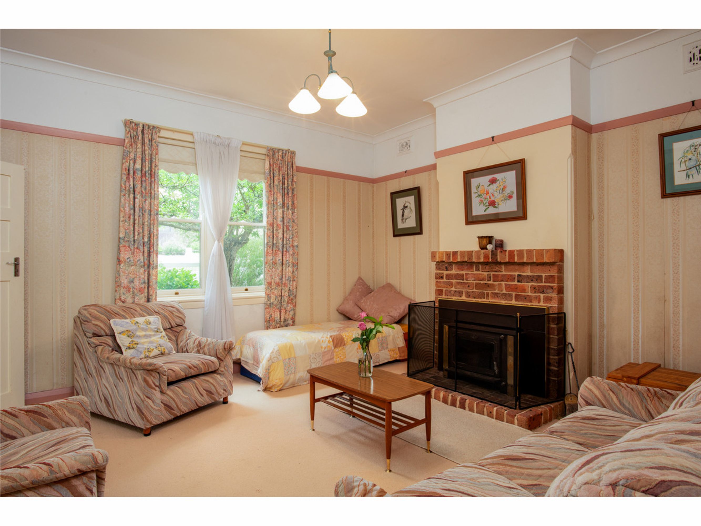 99 Cascade Street, Katoomba - Thumbnail 2