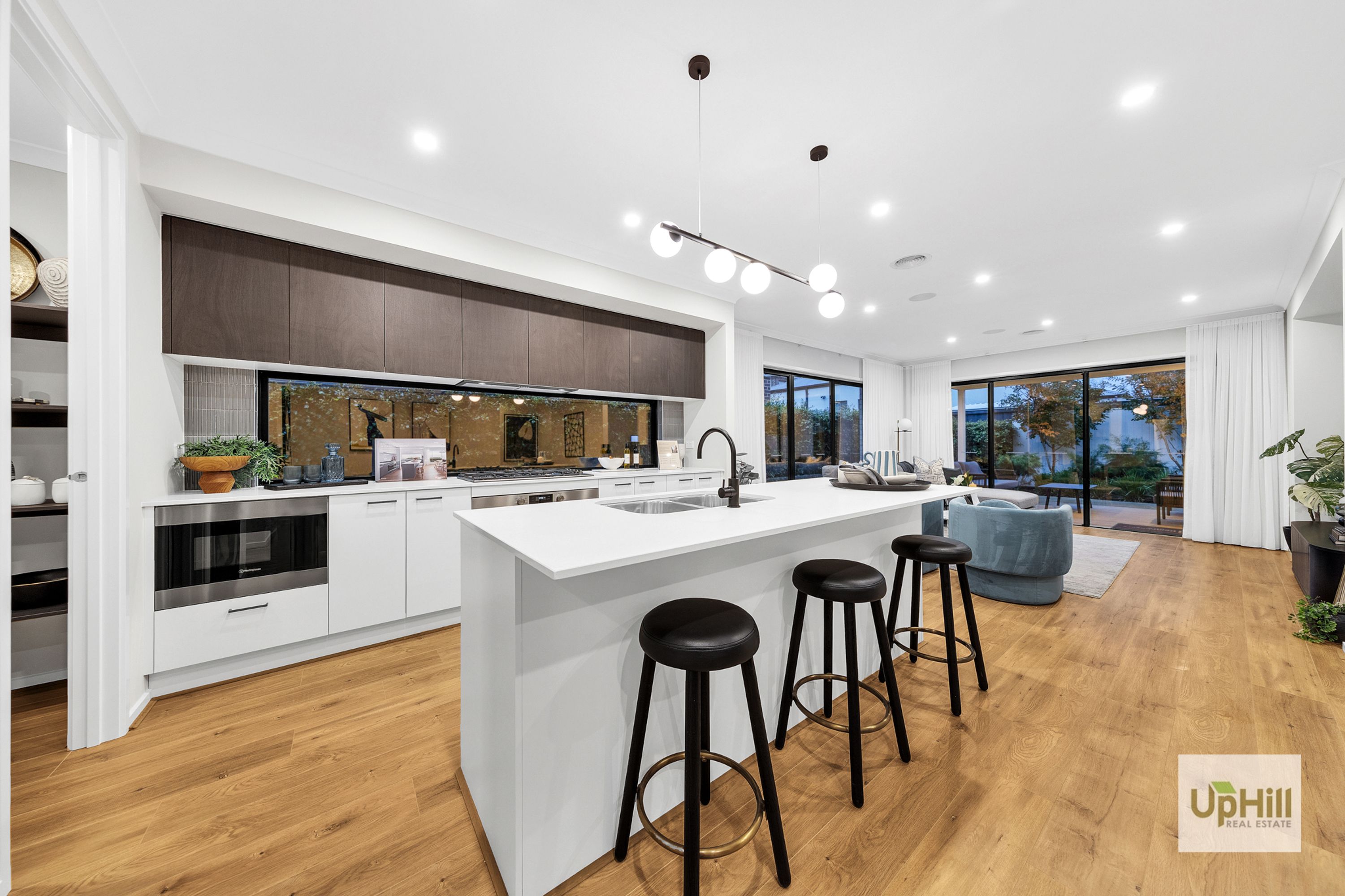 15 Kunlun Crescent, Clyde North - Thumbnail 8